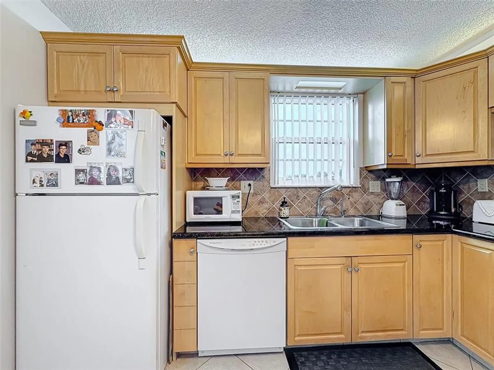 Property Slideshow image 17 of 62 | 4930 e sabal palm blvd 301, Tamarac, FL, 33319