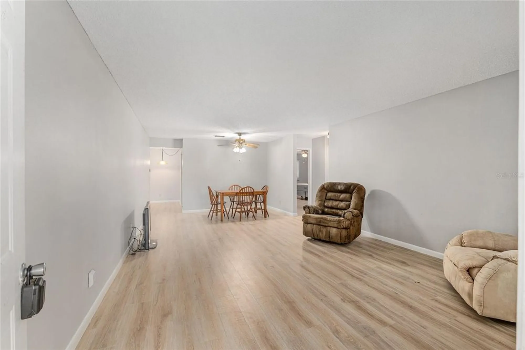 Property Slideshow image 10 of 51 | 8532 sw 93rd pl b, Ocala, FL, 34481