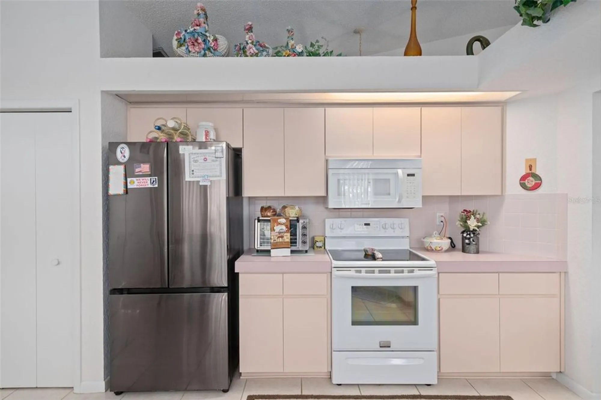 Property Slideshow image 14 of 46 | 9288 new orleans dr, Weeki Wachee, FL, 34613