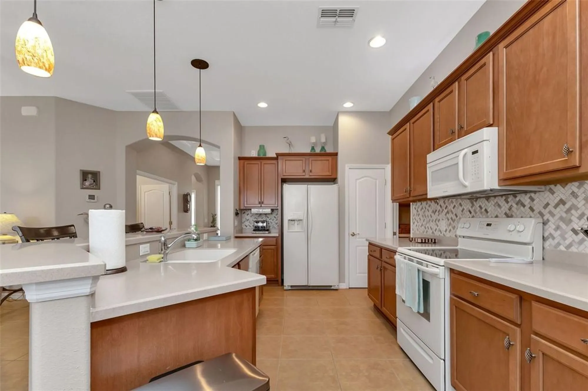 Property Slideshow image 11 of 41 | 1809 knights bridge trl, Port Charlotte, FL, 33980