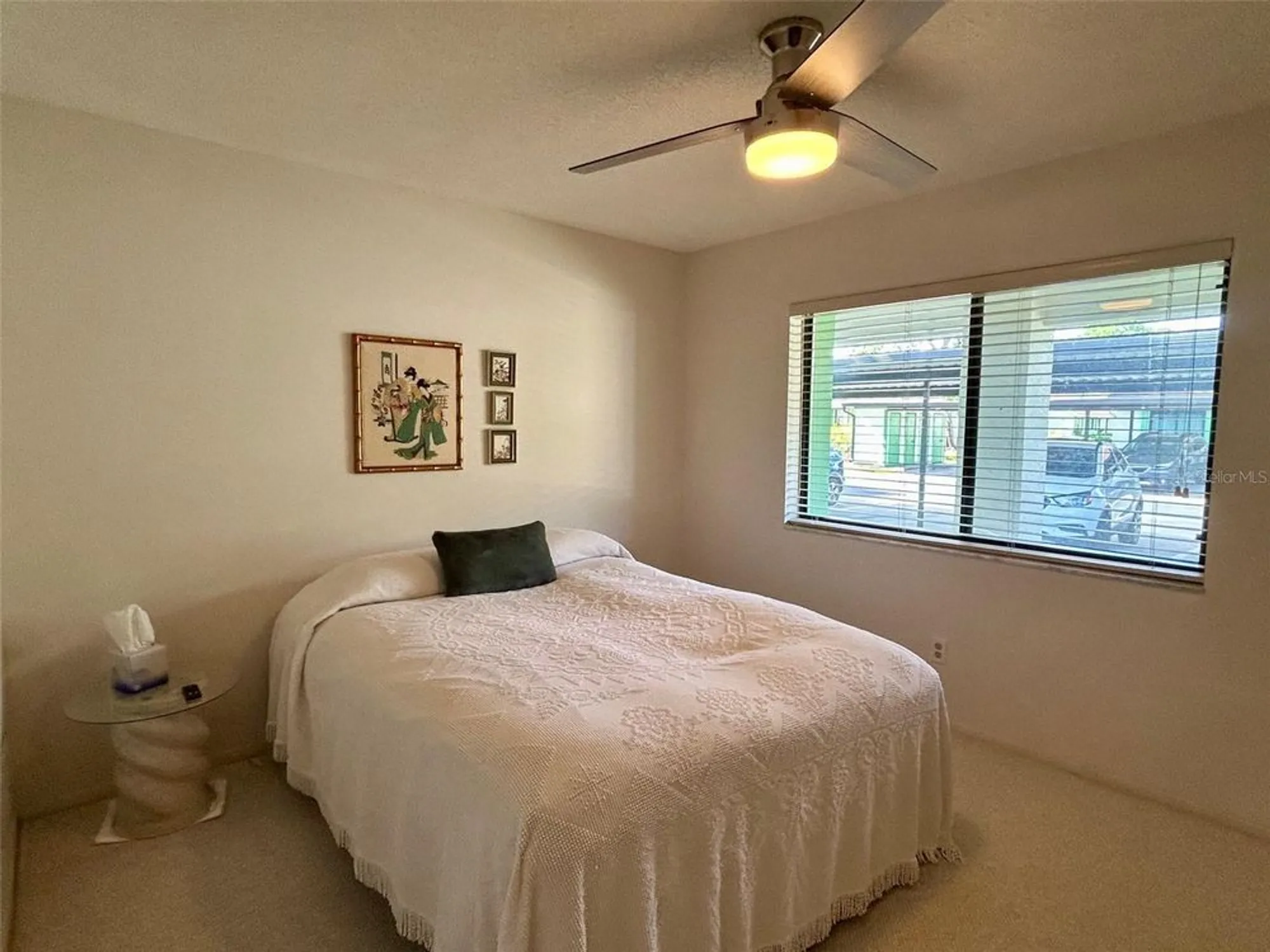 Property Slideshow image 8 of 28 | 2541 laurelwood dr # 8c, Clearwater, FL, 33763