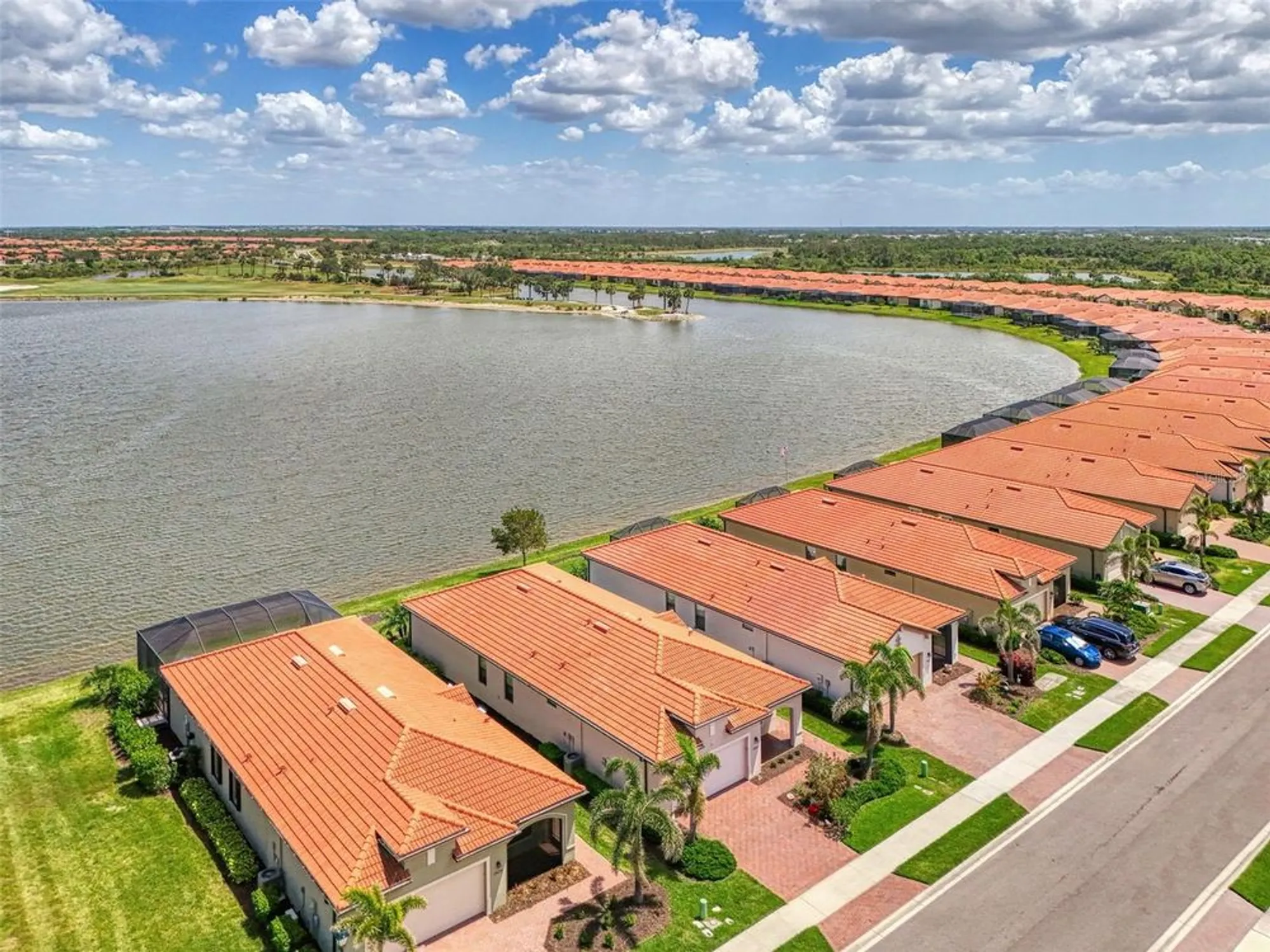 Property Slideshow image 5 of 95 | 24128 spartina dr, Venice, FL, 34293