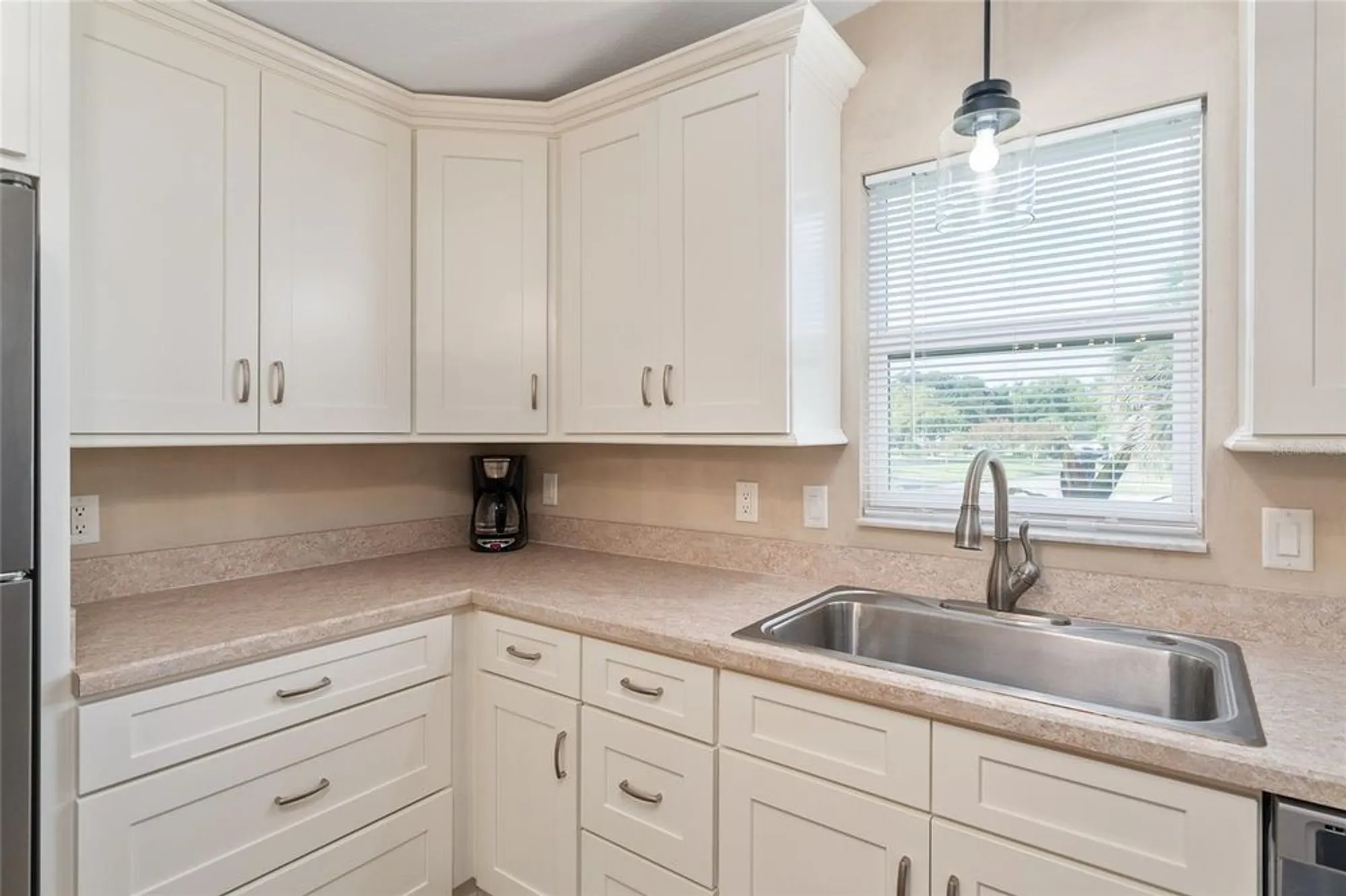 Property Slideshow image 17 of 67 | 1607 doral cir, Lady Lake, FL, 32159