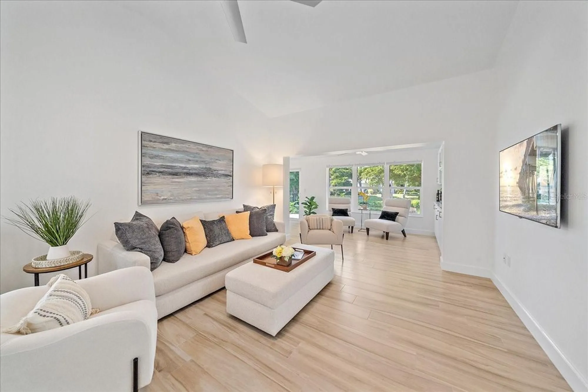 Property Slideshow image 6 of 33 | 1684 pintail way 7, Sarasota, FL, 34231