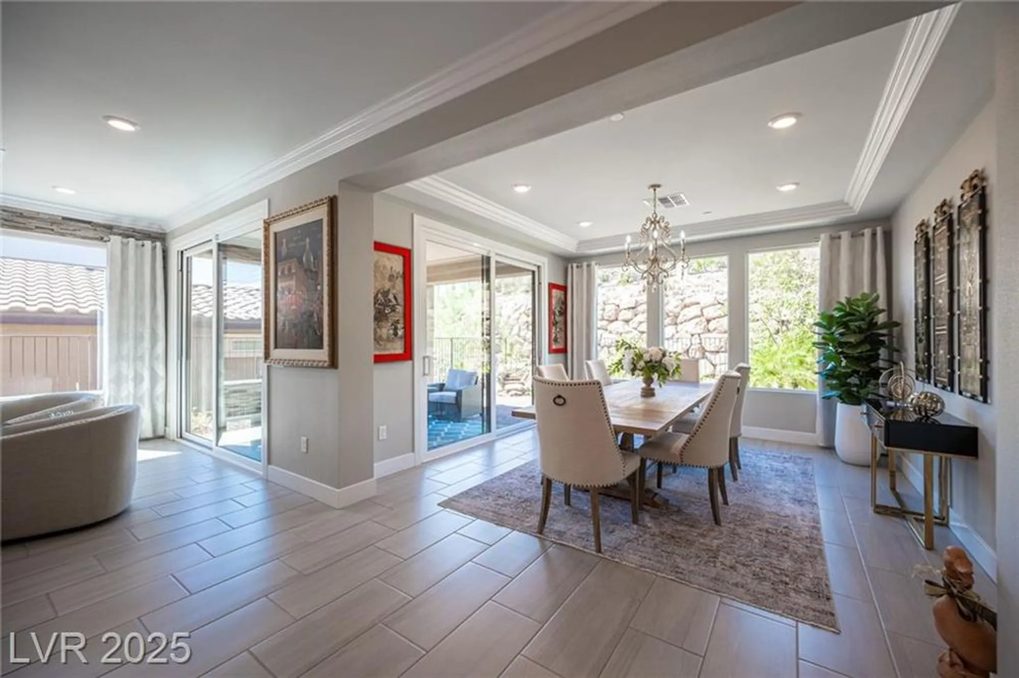 Property Slideshow image 14 of 55 | 35 cliffwater st, Henderson, NV, 89011