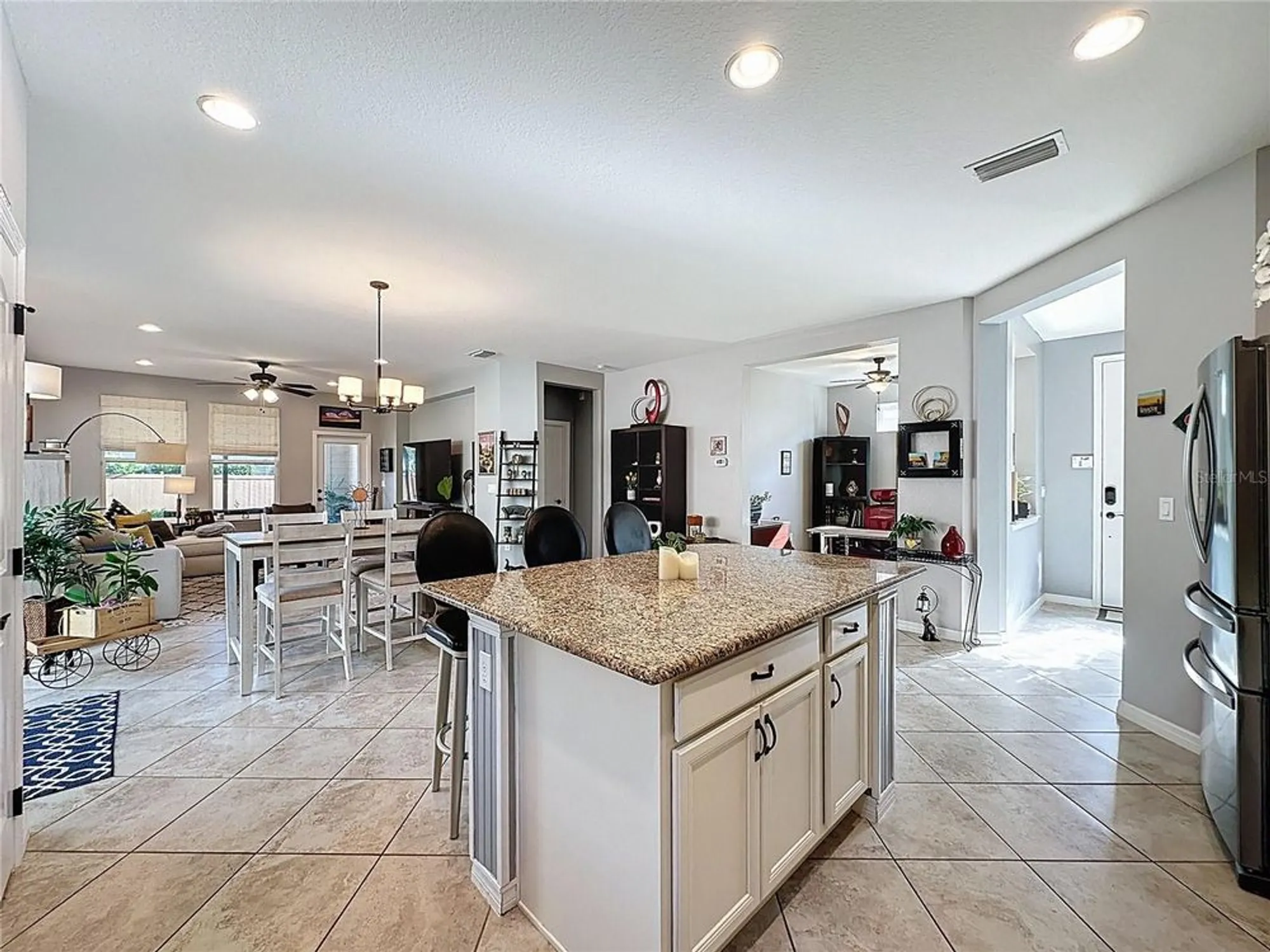Property Slideshow image 11 of 79 | 373 alcove dr, Groveland, FL, 34736