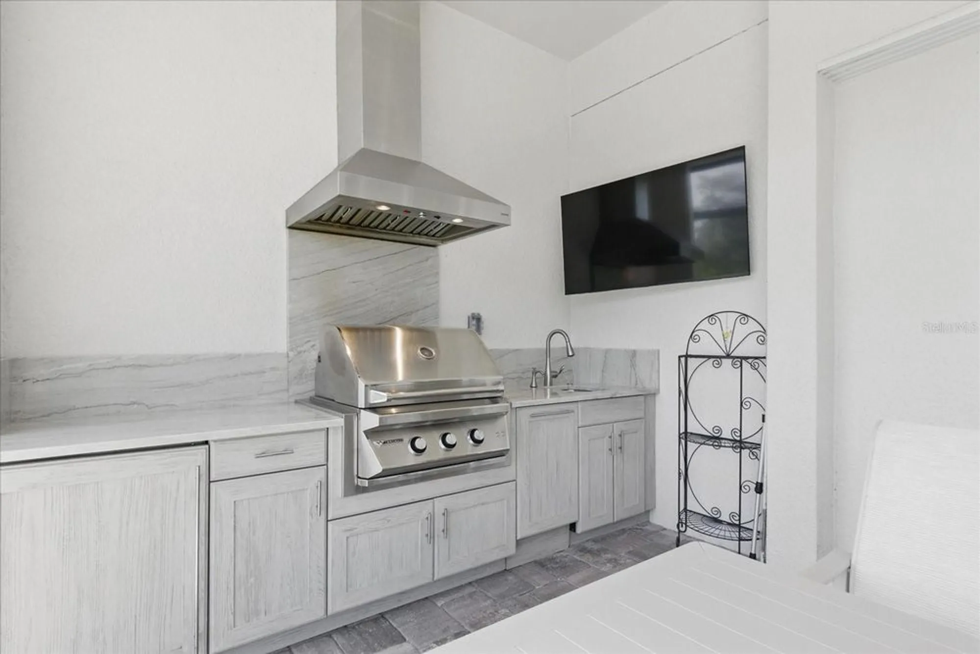 Property Slideshow image 7 of 58 | 10136 coral shore dr, Englewood, FL, 34223