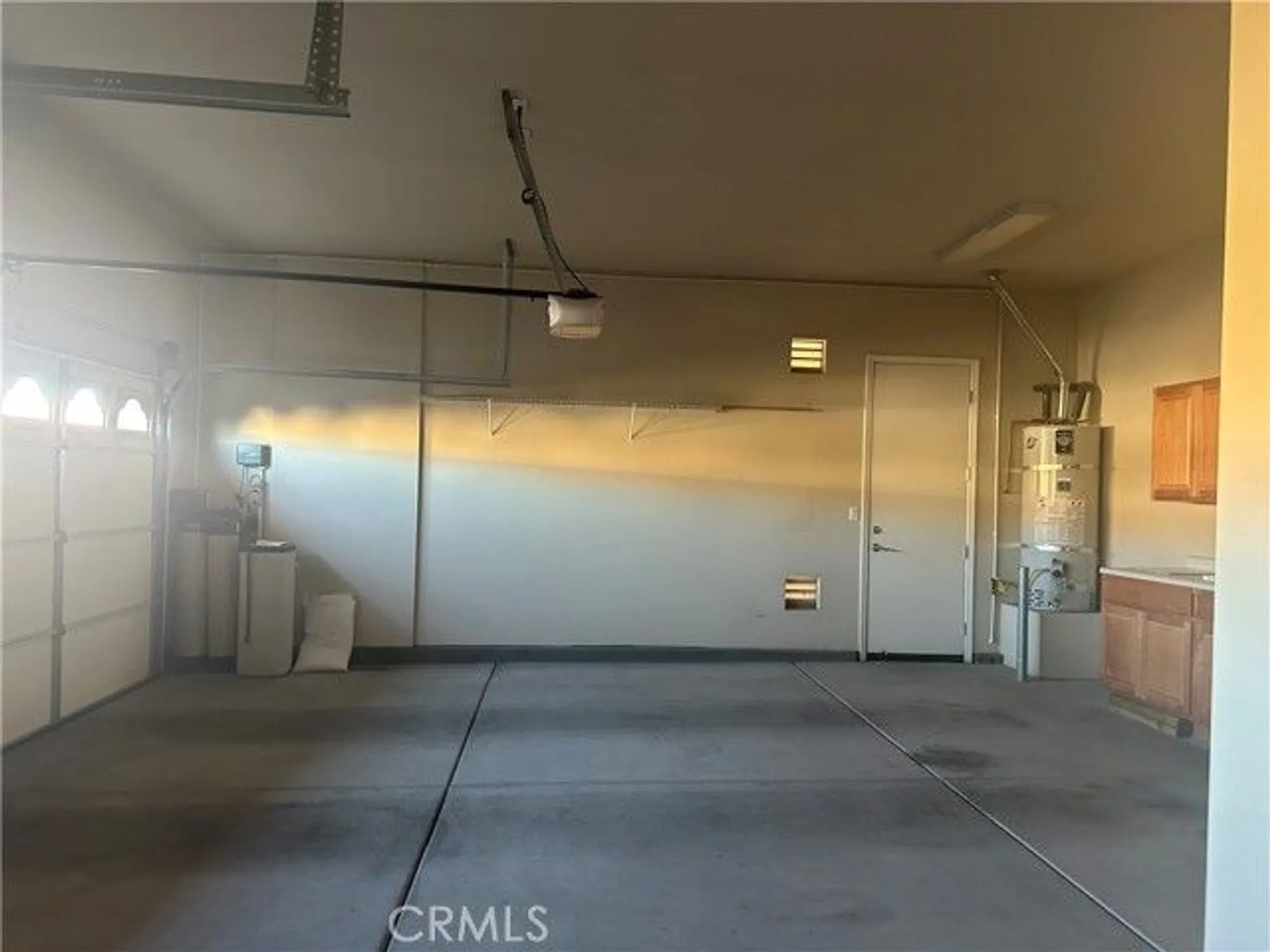 Property Slideshow image 15 of 30 | 10030 el dorado st, Apple Valley, CA, 92308