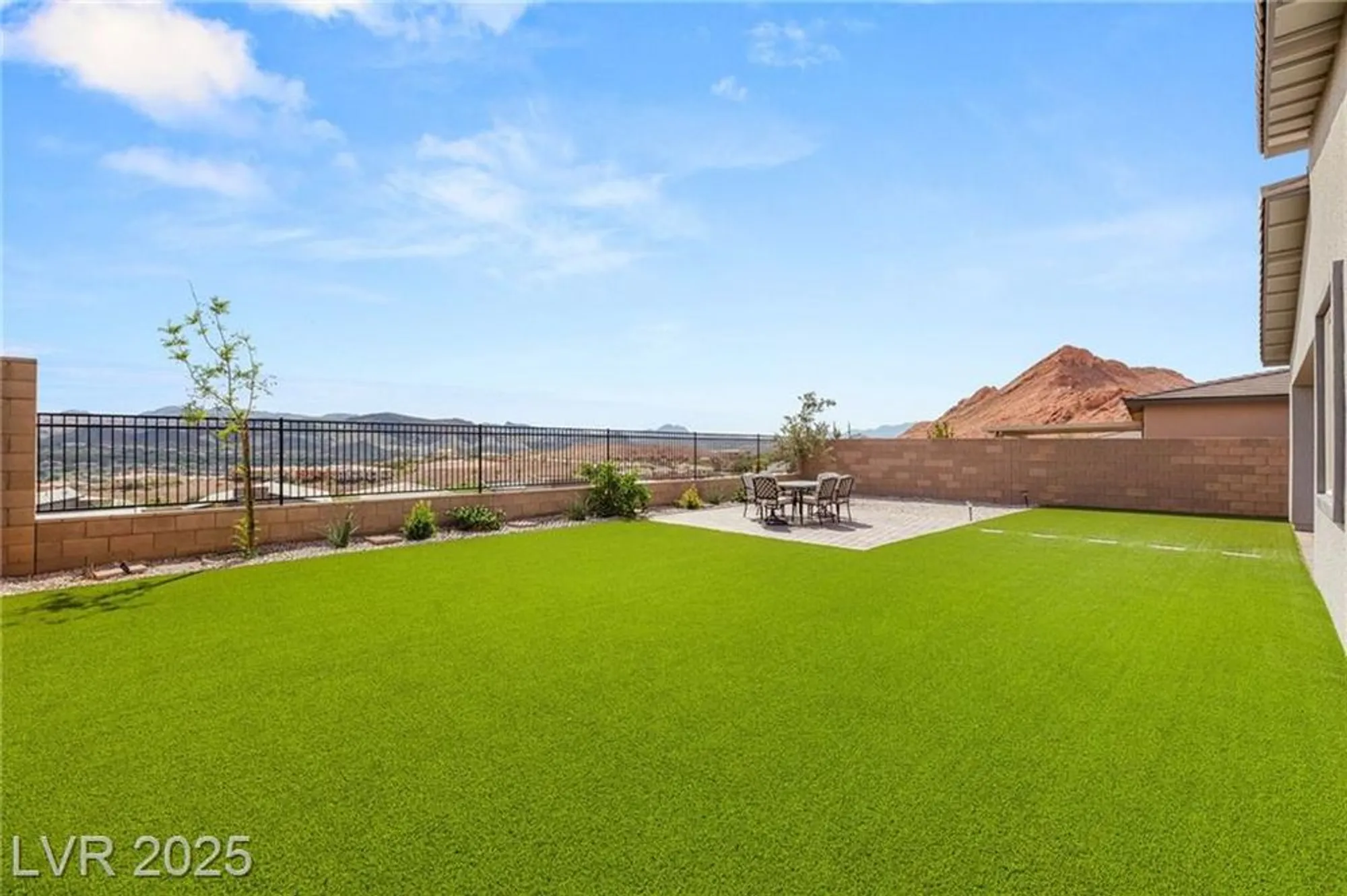 Property Slideshow image 4 of 42 | 116 juliette pointe ln, Henderson, NV, 89011