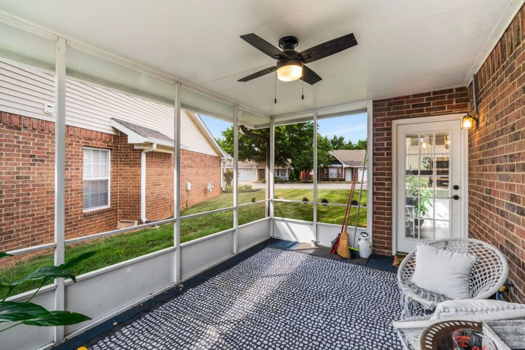 Property Slideshow image 28 of 32 | 443 forest glen cir, Murfreesboro, TN, 37128