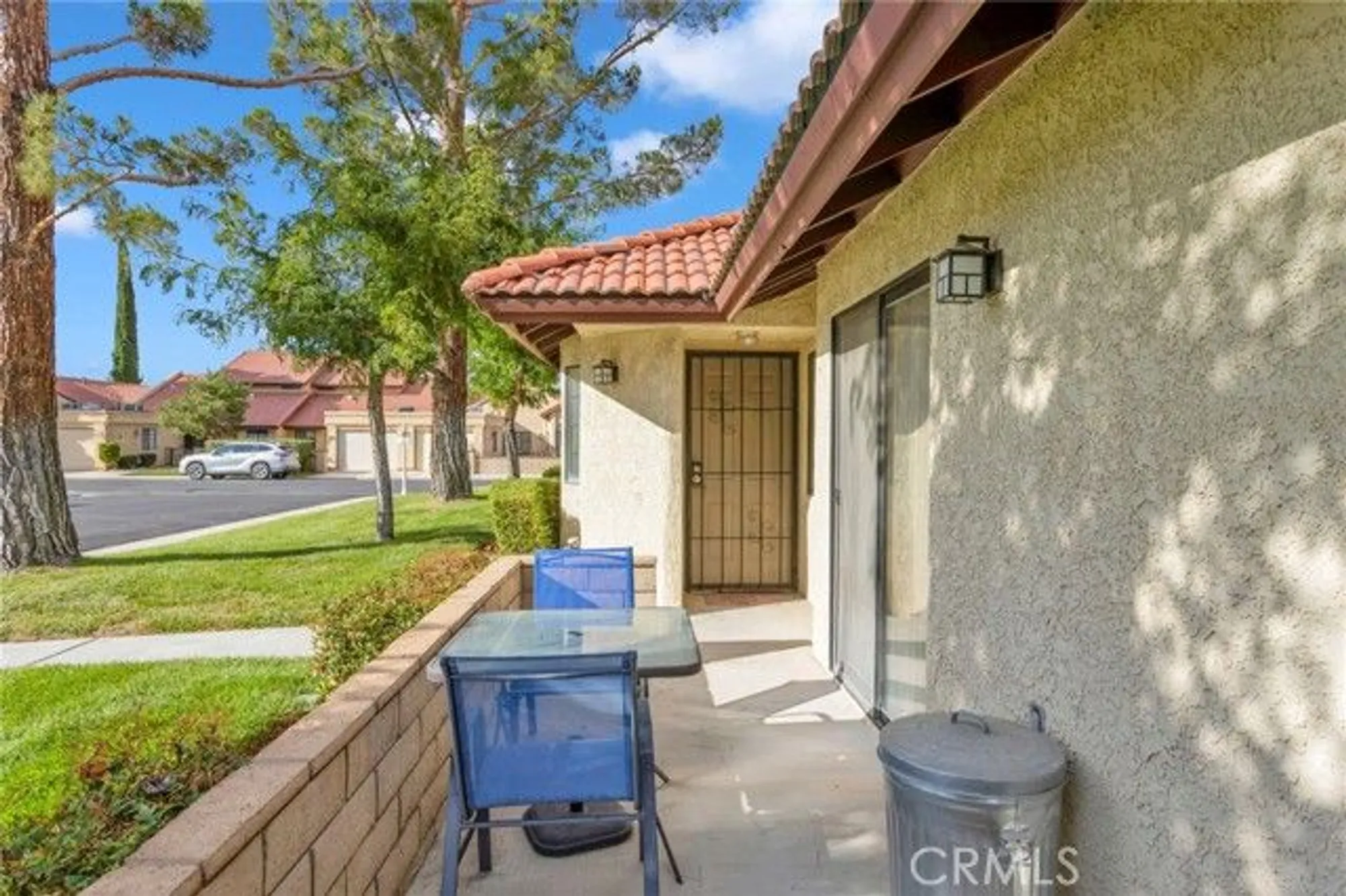 Property Slideshow image 5 of 36 | 19175 elm dr, Apple Valley, CA, 92308