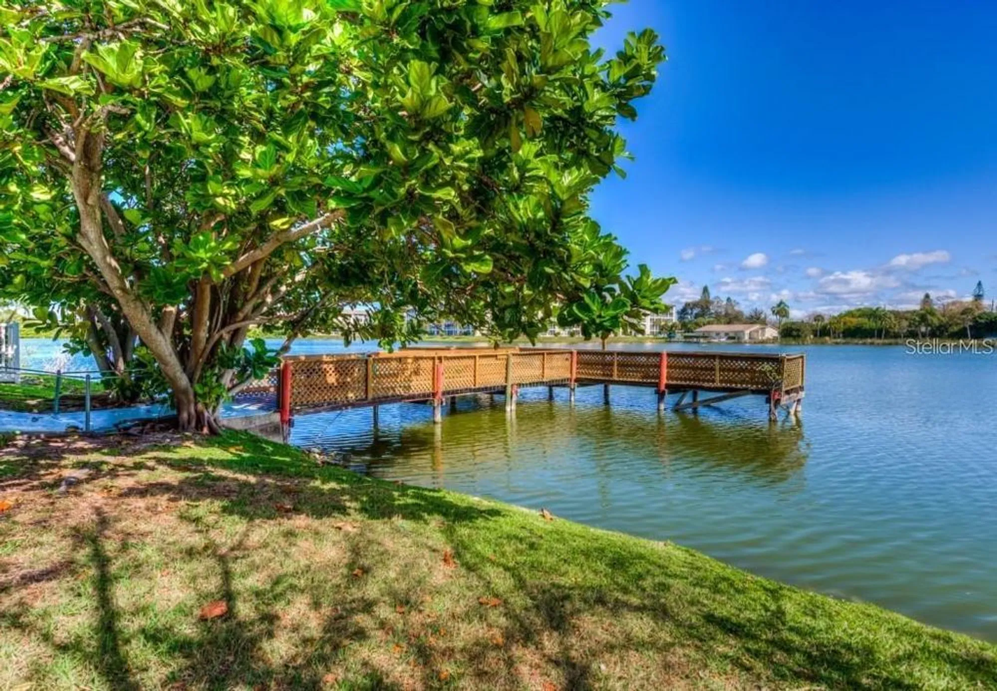 Property Slideshow image 1 of 17 | 4067 lake bayshore dr # 302, Bradenton, FL, 34205
