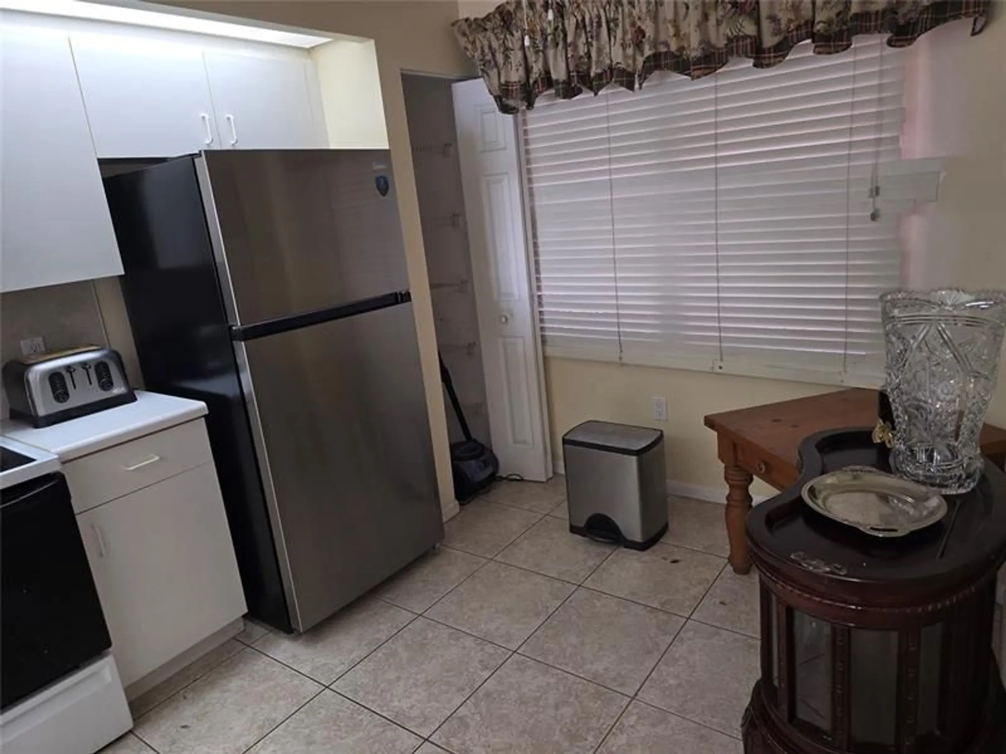 Property Slideshow image 11 of 27 | 550 sw 138th ave 402k, Pembroke Pines, FL, 33027
