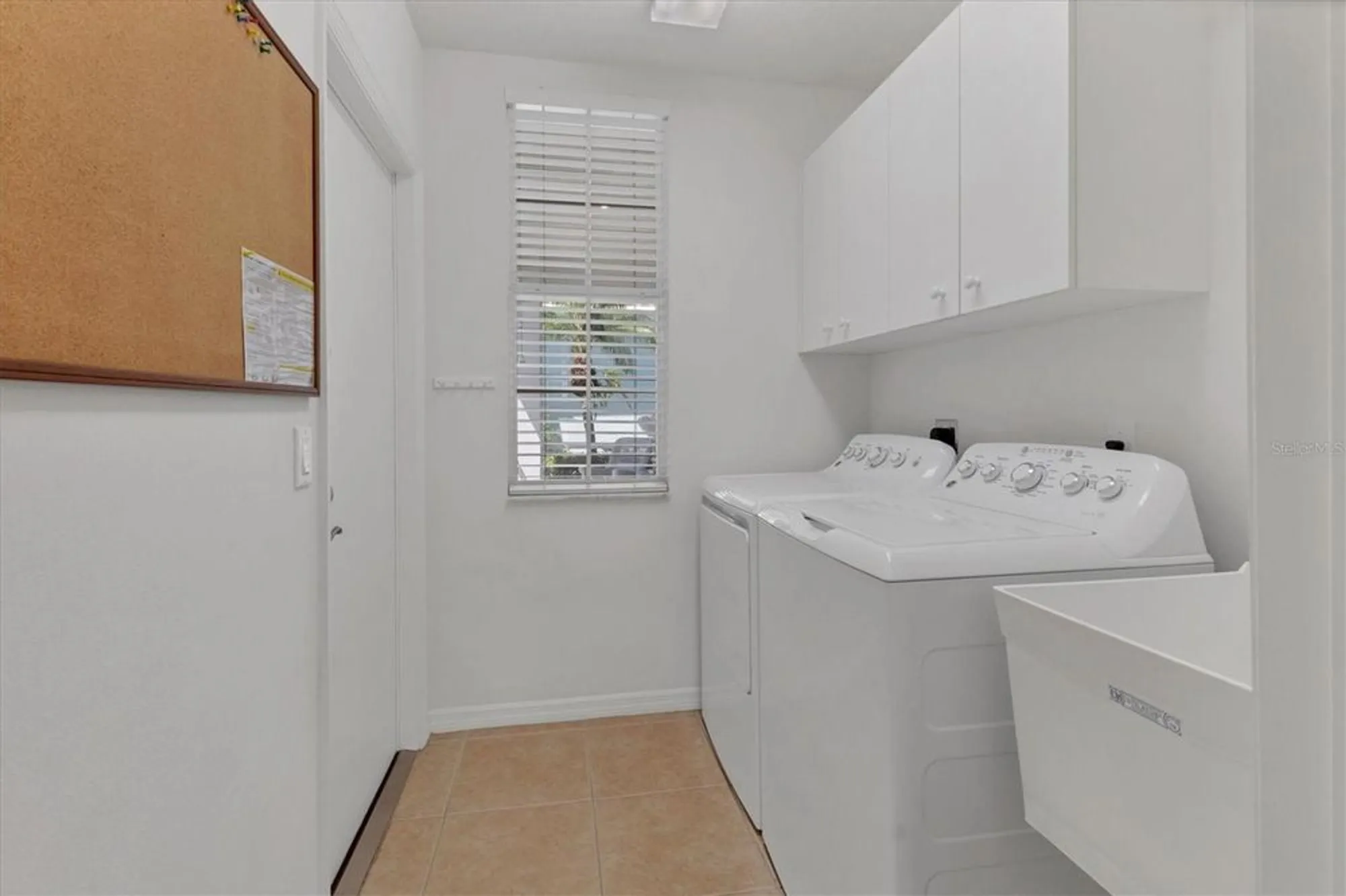 Property Slideshow image 29 of 50 | 1630 monarch dr # 1630, Venice, FL, 34293