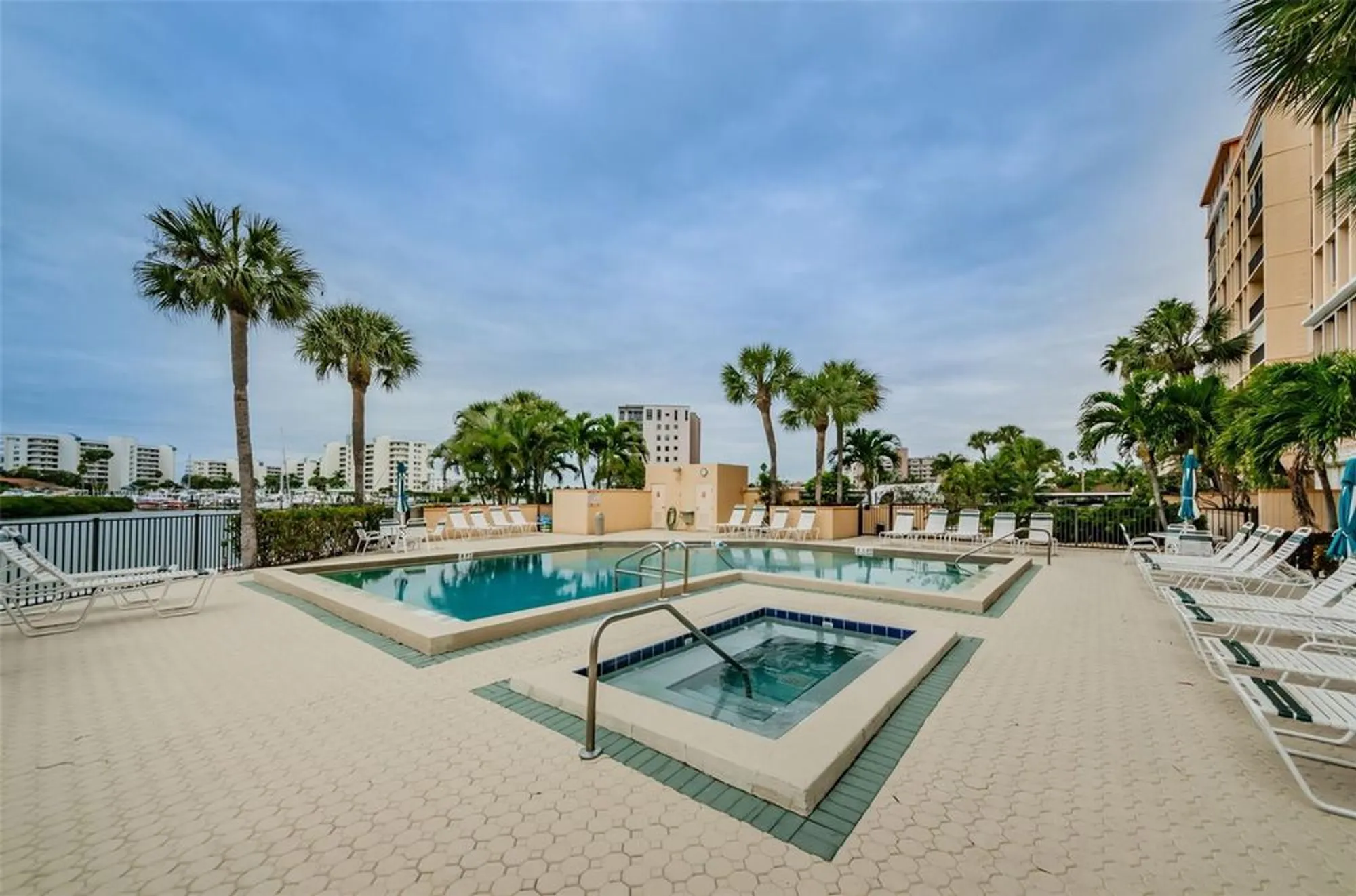 Property Slideshow image 34 of 55 | 7400 sun island dr 311, South Pasadena, FL, 33707