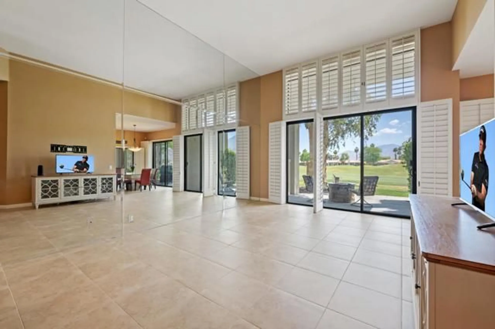 Property Slideshow image 14 of 36 | 80613 oak tree, La Quinta, CA, 92253