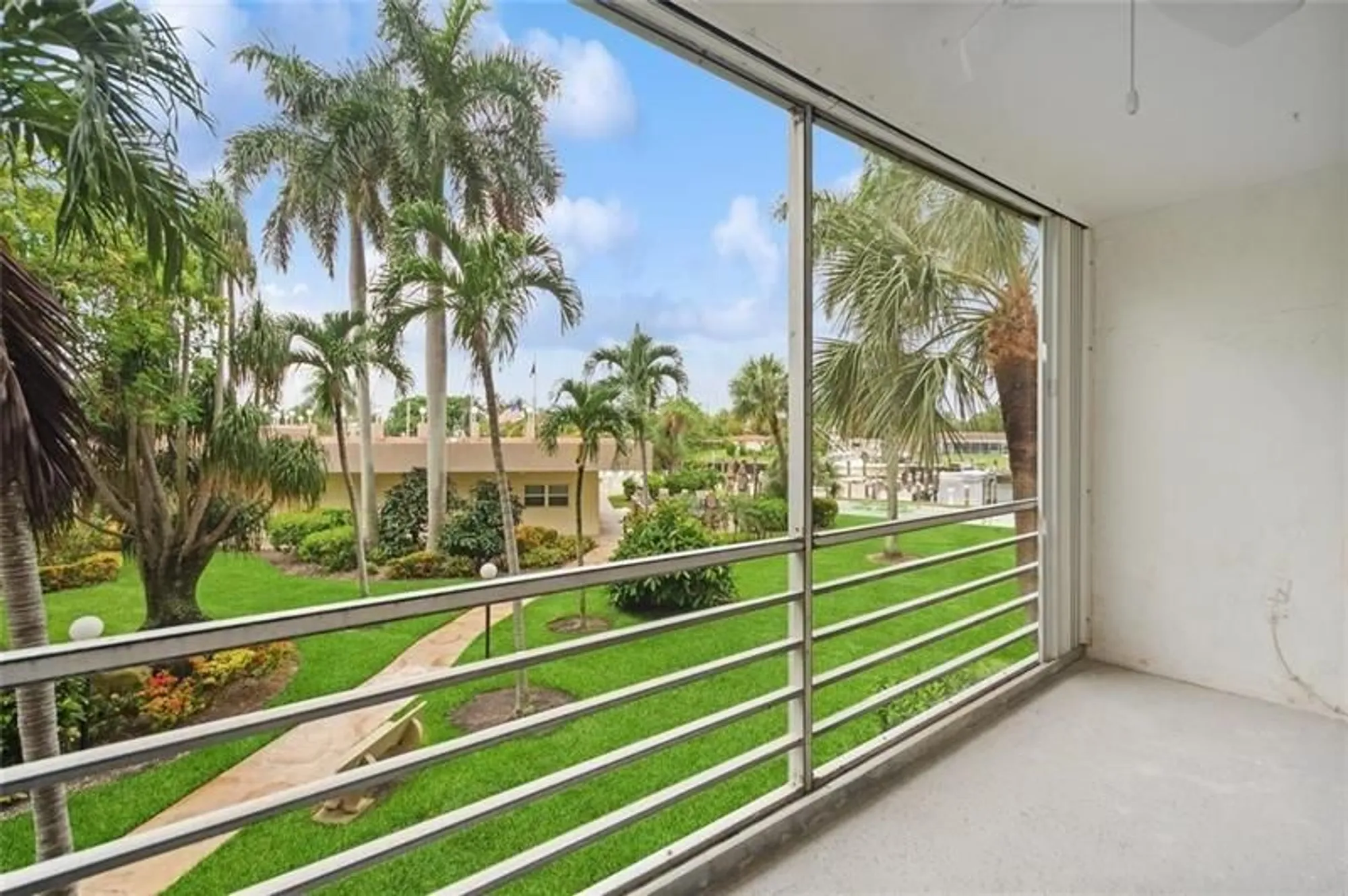 Property Slideshow image 22 of 31 | 2731 ne 14th street cswy apt 232, Pompano Beach, FL, 33062