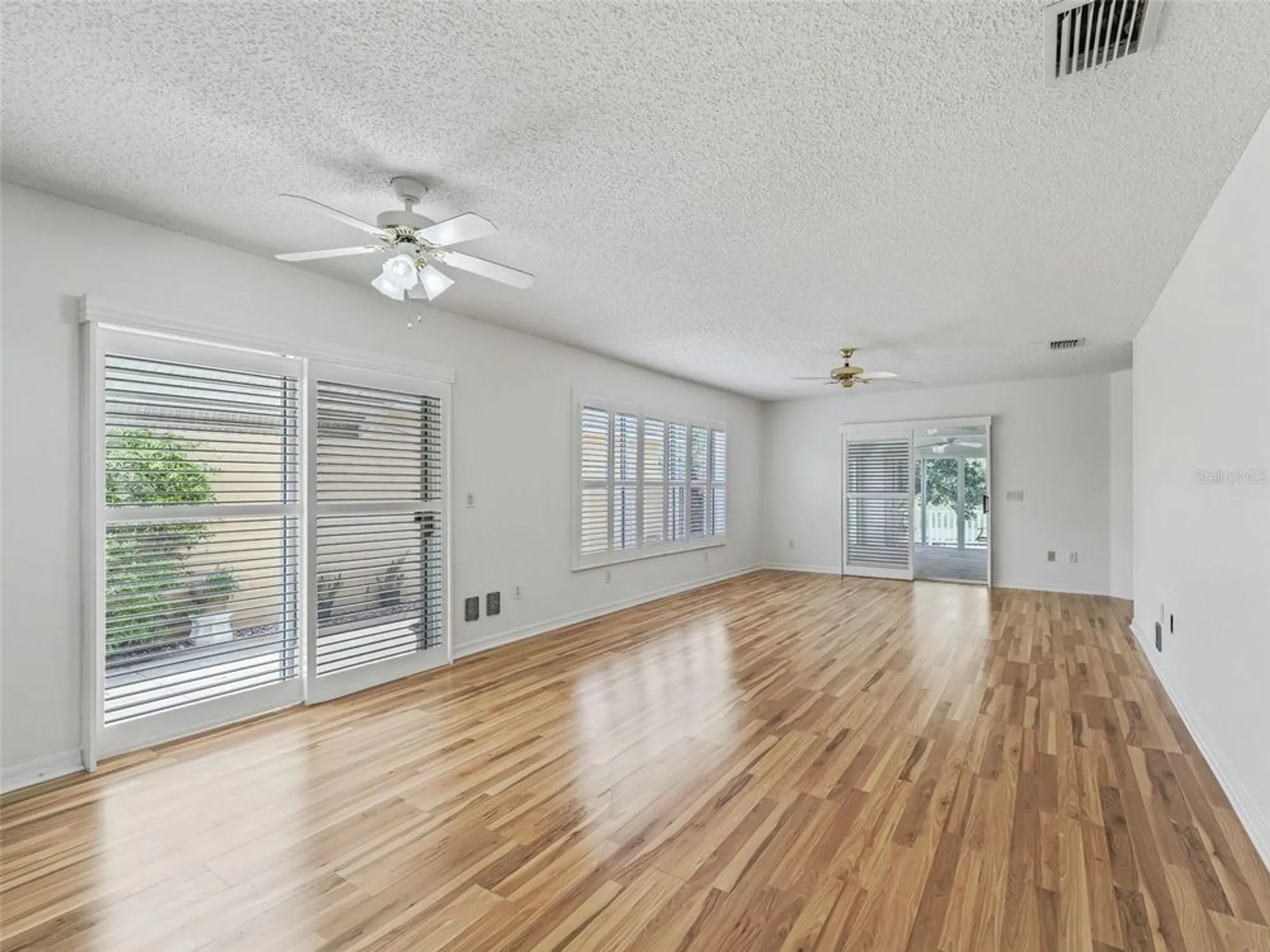 Property Slideshow image 11 of 47 | 3213 archer ave, The Villages, FL, 32162