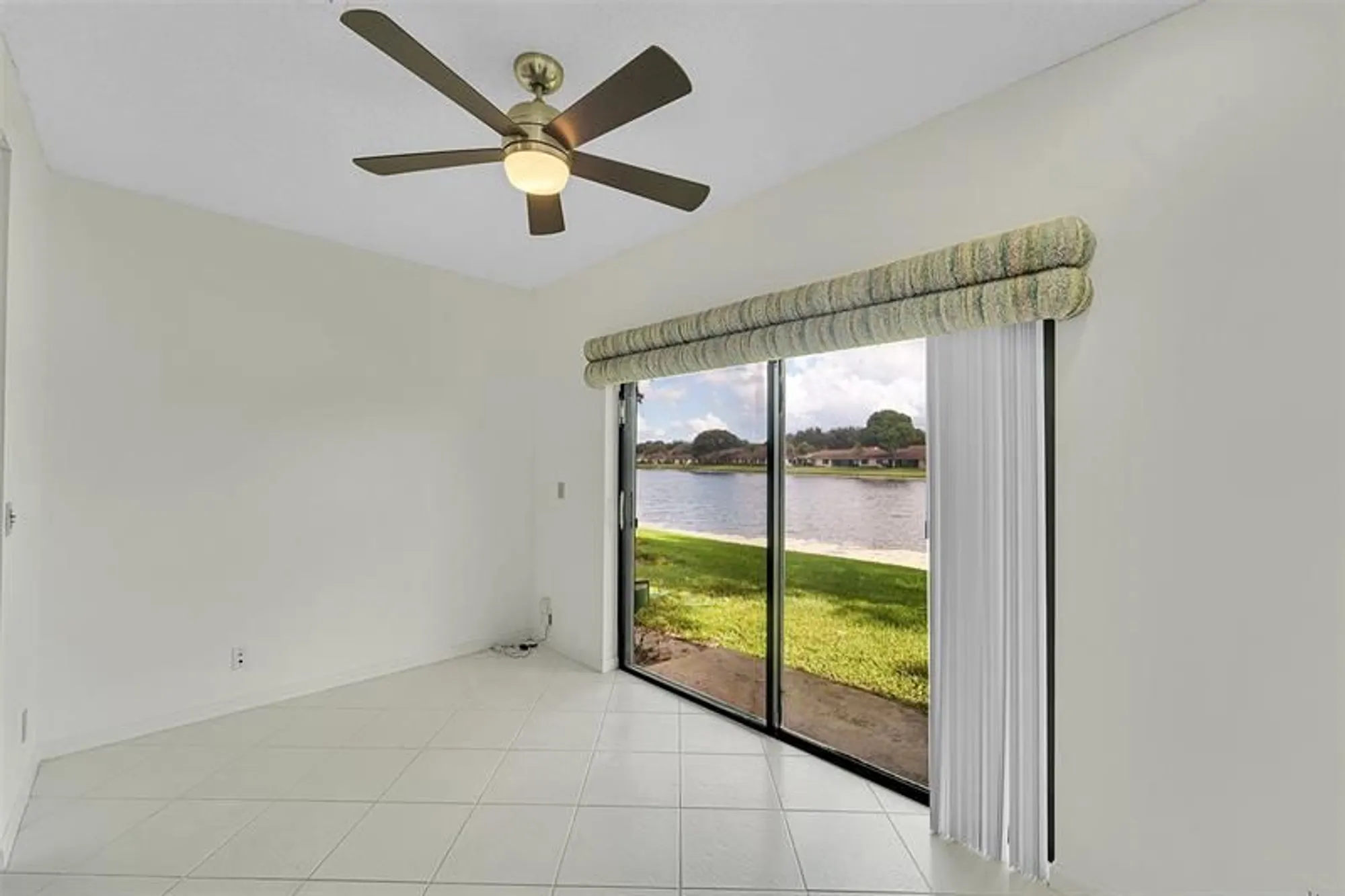 Property Slideshow image 27 of 33 | 8347 sunmeadow ln # 8347, Boca Raton, FL, 33496