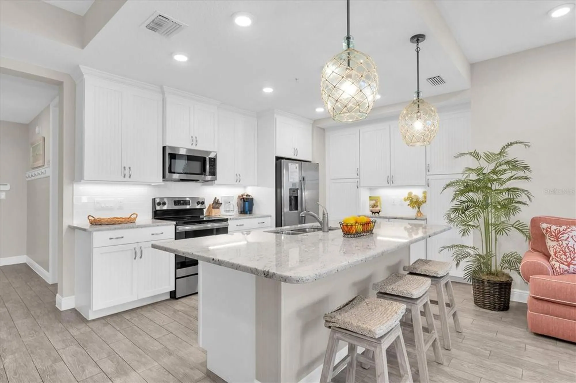 Property Slideshow image 3 of 41 | 383 aruba cir unit 102, Bradenton, FL, 34209