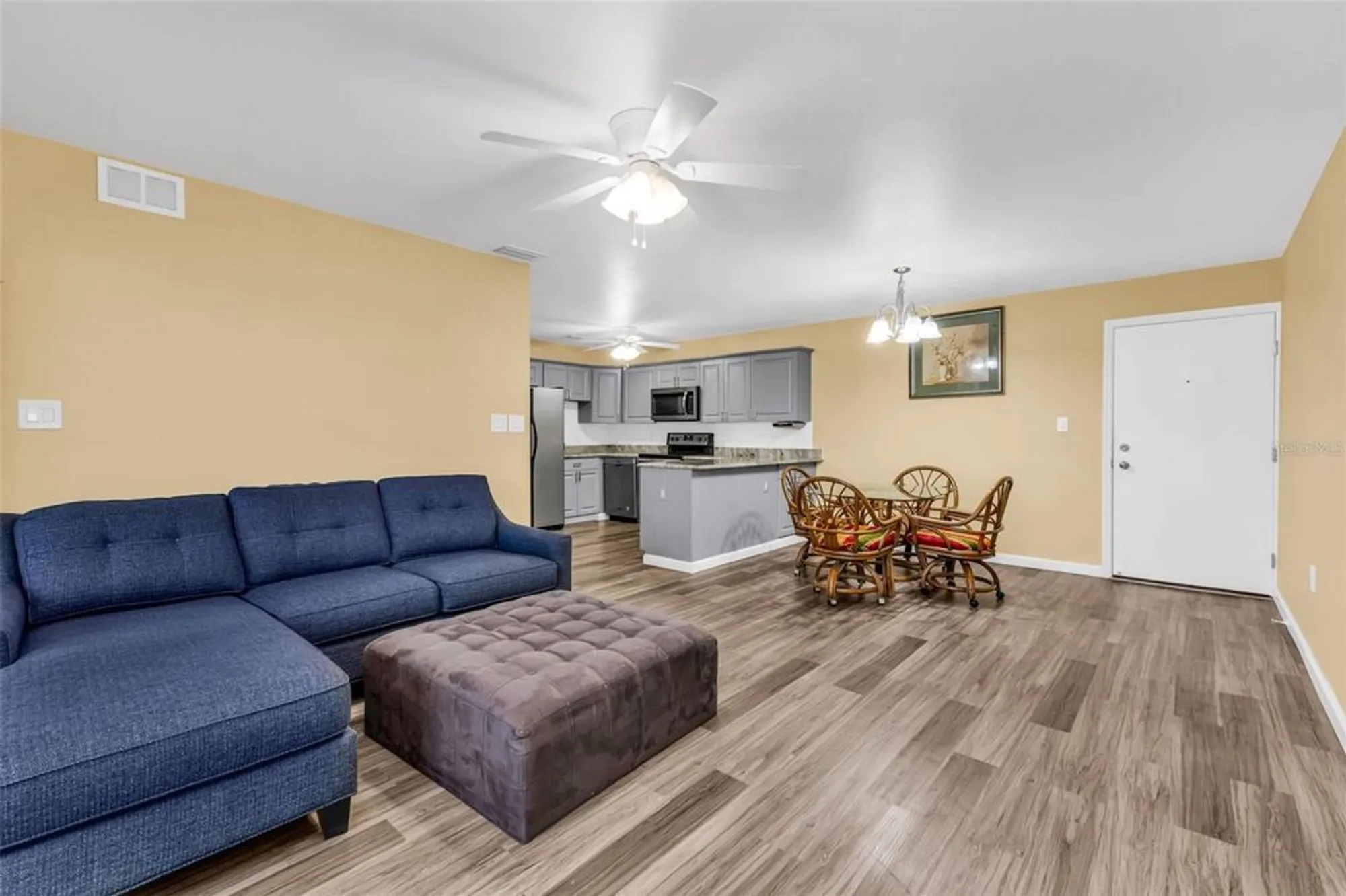 Property Slideshow image 10 of 51 | 21267 gertrude ave apt 212, Port Charlotte, FL, 33952