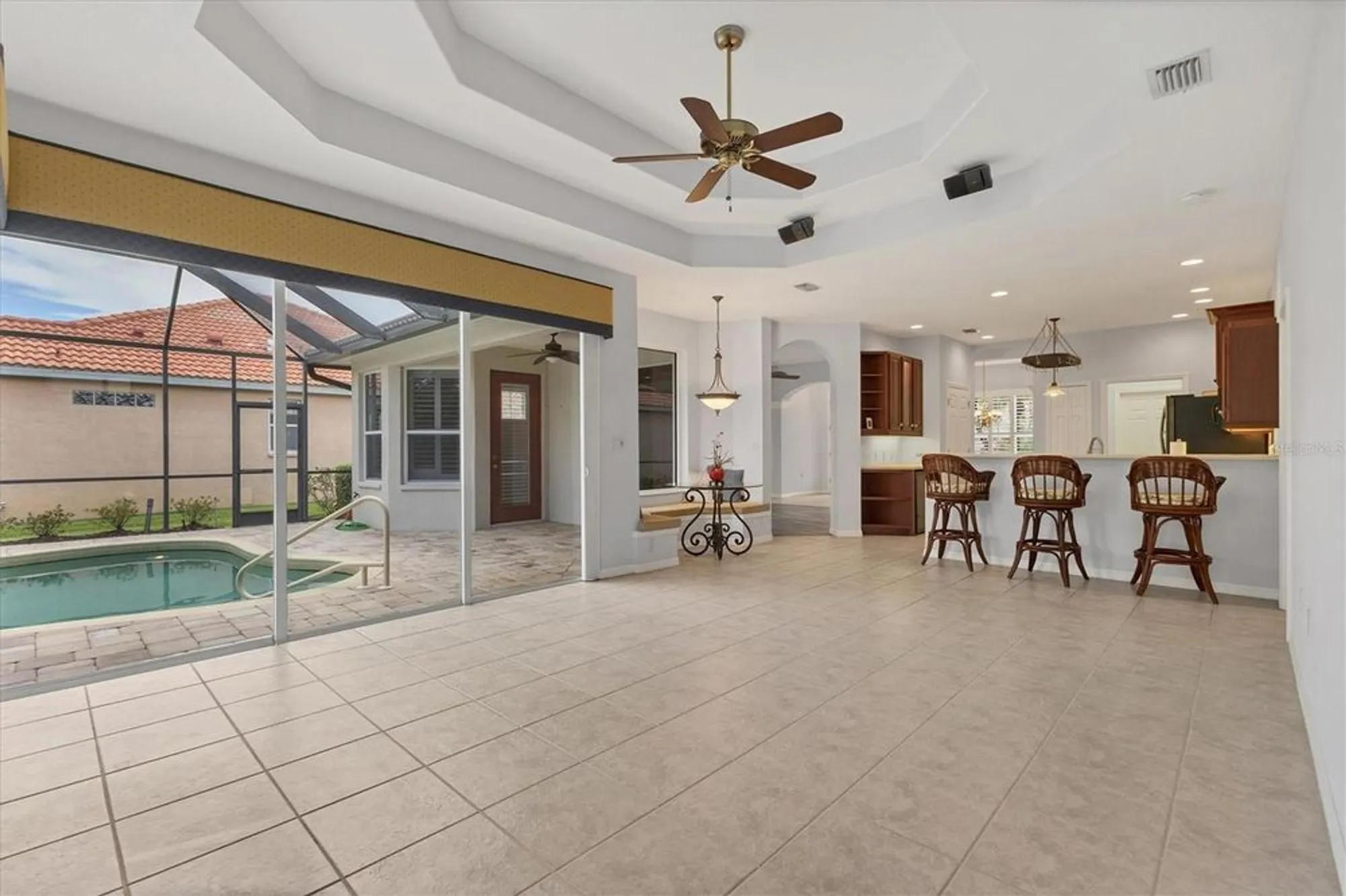 Property Slideshow image 14 of 53 | 6308 cormorant ct, Bradenton, FL, 34203