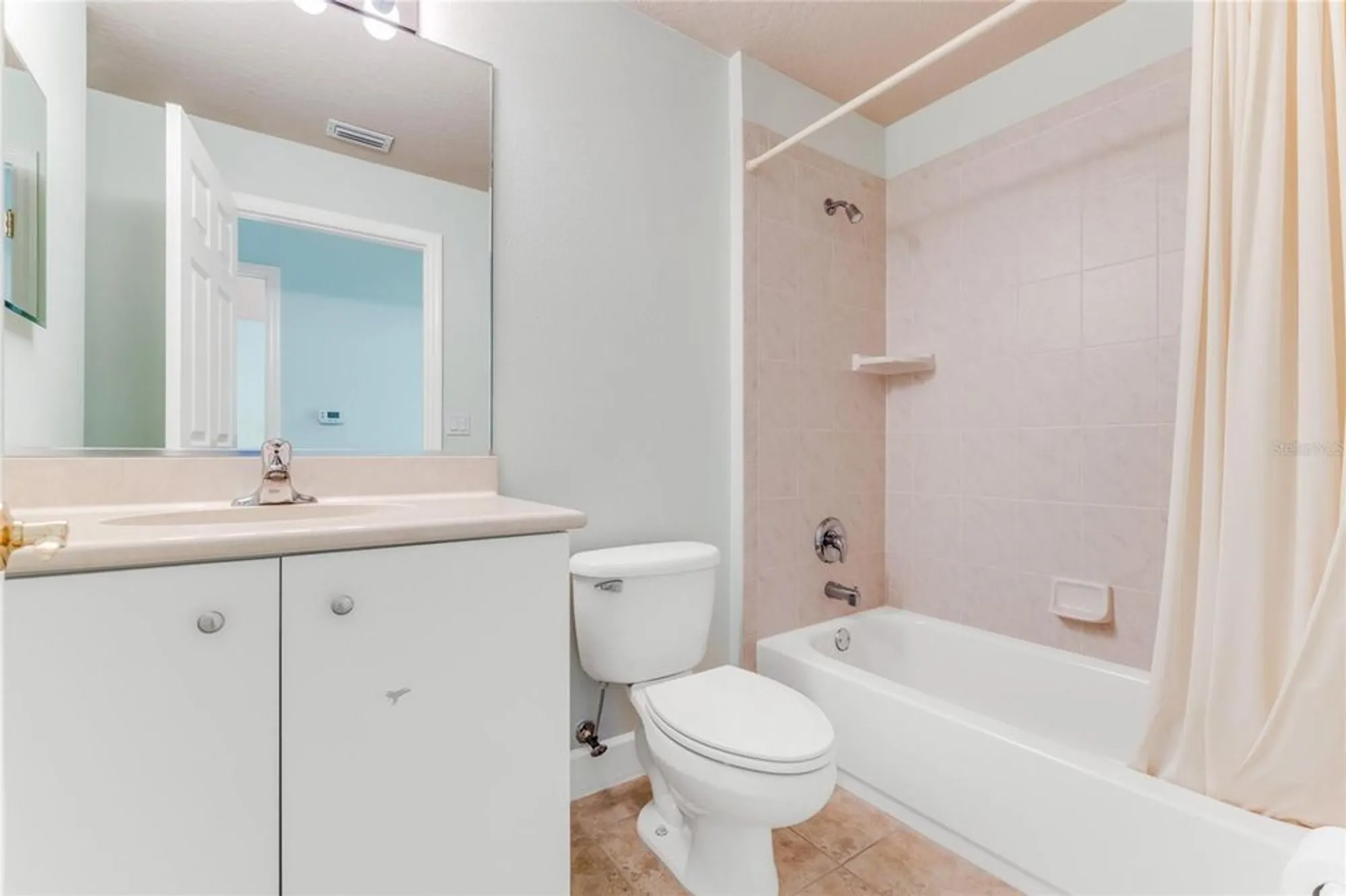 Property Slideshow image 20 of 40 | 1169 kilkenny ln, Ormond Beach, FL, 32174