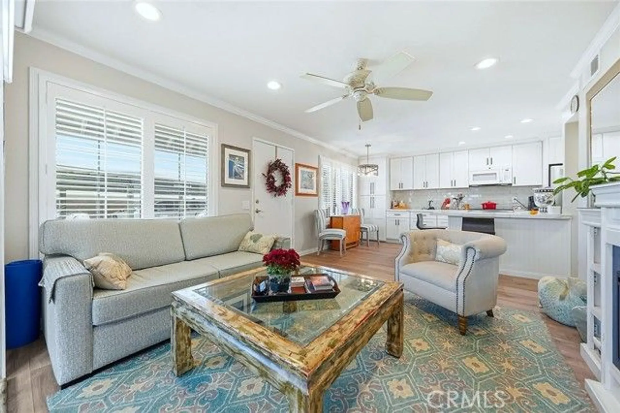 Property Slideshow image 10 of 40 | 18272 parkview ln 101, Huntington Beach, CA, 92648