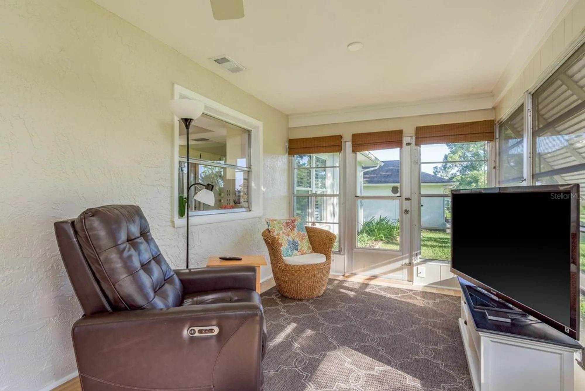 Property Slideshow image 33 of 57 | 3184 brunswick cir, Palm Harbor, FL, 34684