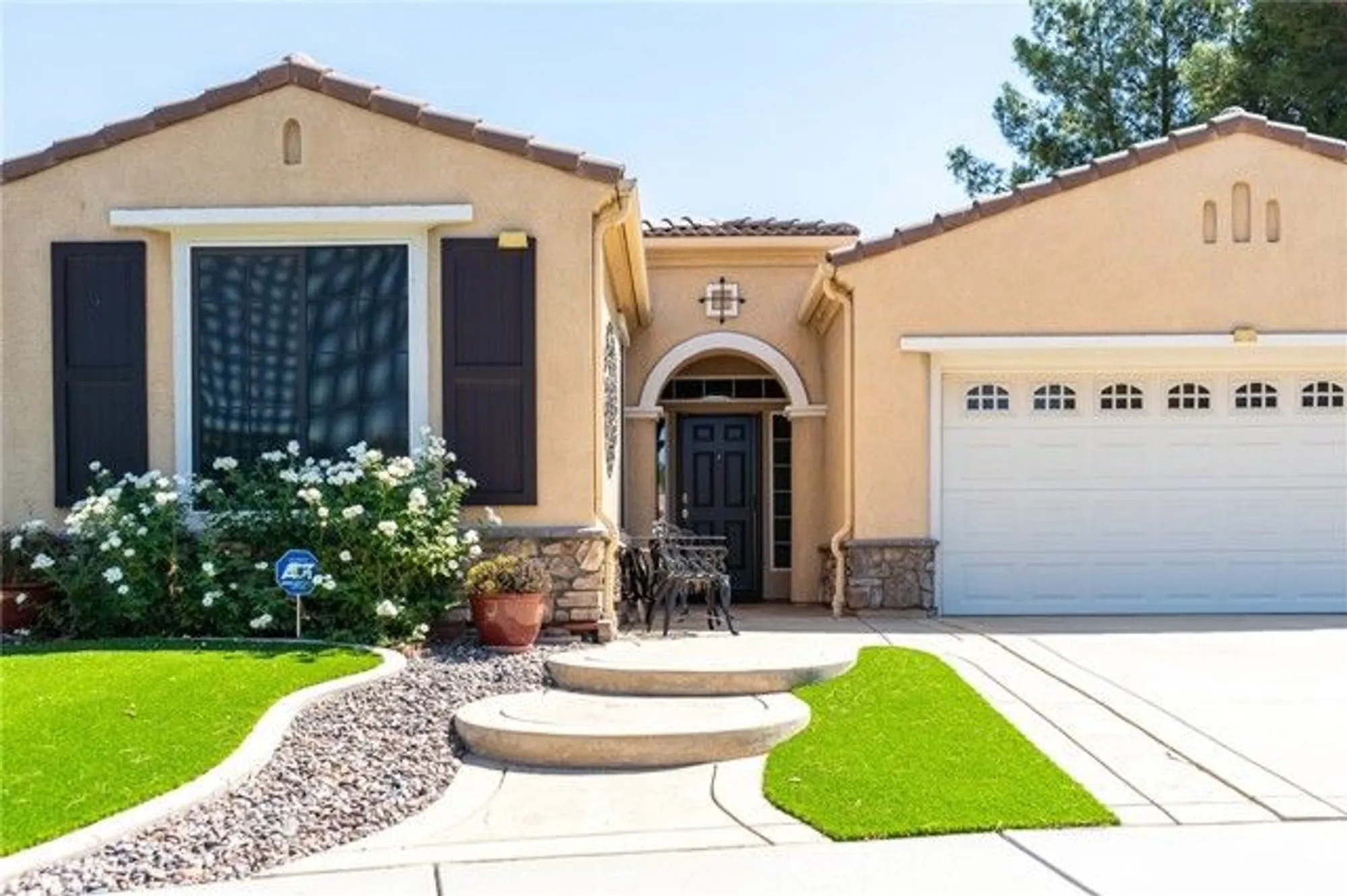 Property Slideshow image 6 of 75 | 316 pipe springs, Beaumont, CA, 92223