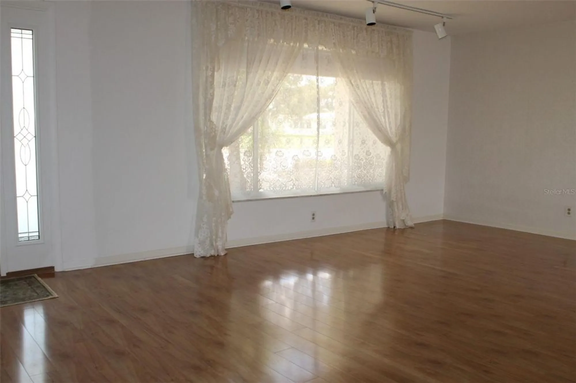 Property Slideshow image 15 of 50 | 9665 mainlands blvd, Pinellas Park, FL, 33782