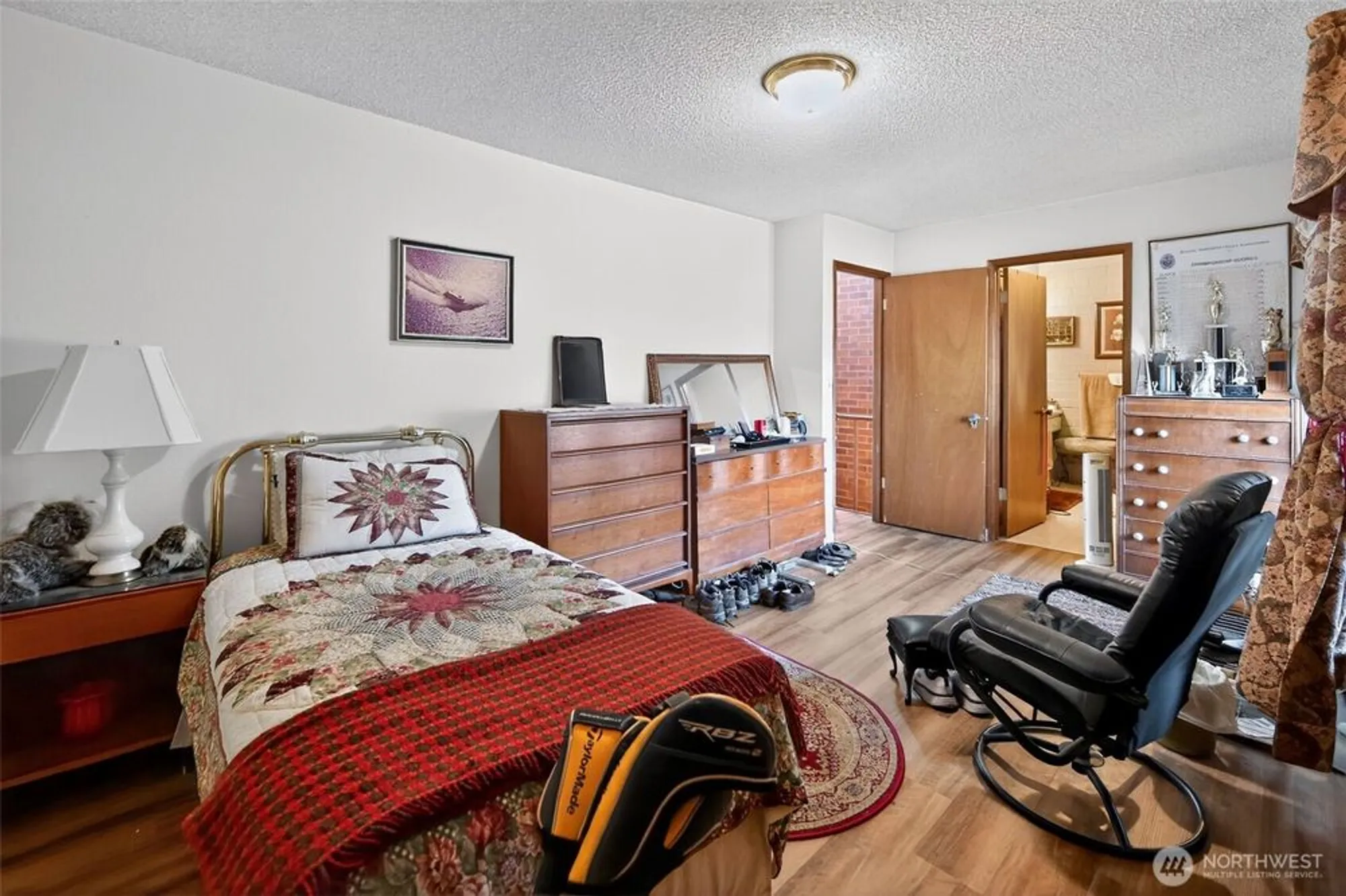 Property Slideshow image 21 of 30 | 10717 glen acres dr s # 735, Burien, WA, 98168