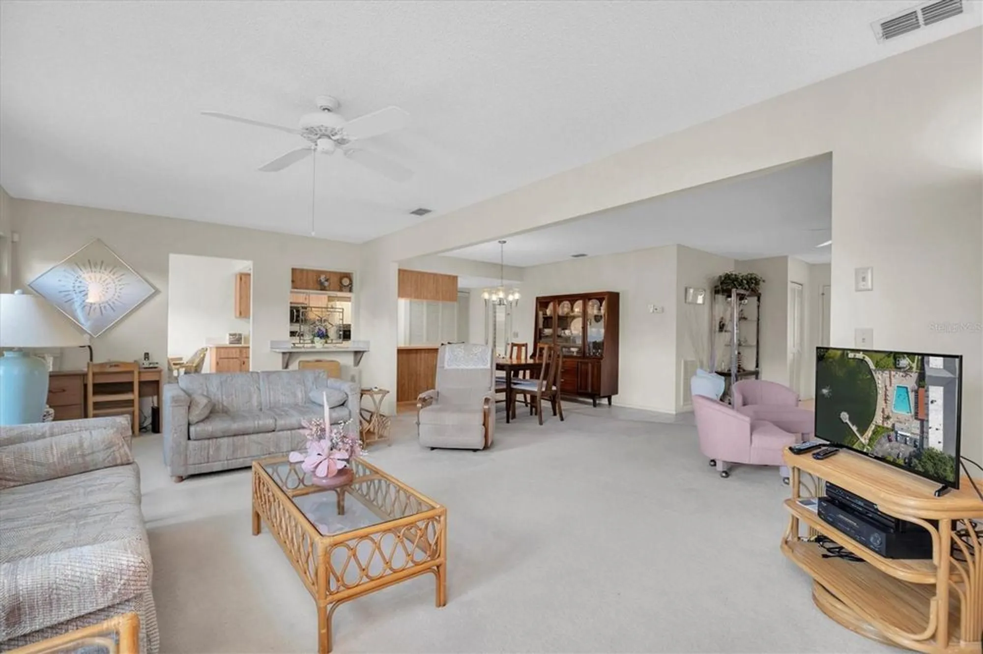 Property Slideshow image 8 of 40 | 11030 linkside dr # 11030, Port Richey, FL, 34668