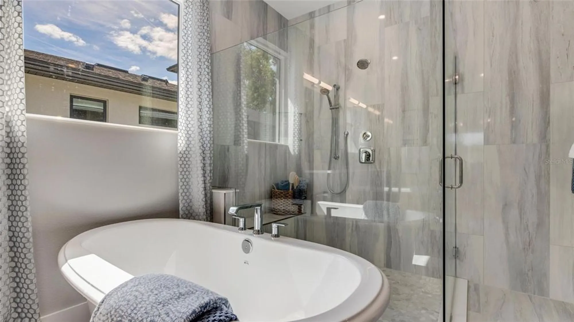 Property Slideshow image 27 of 56 | 1299 cresswind blvd, Deland, FL, 32724