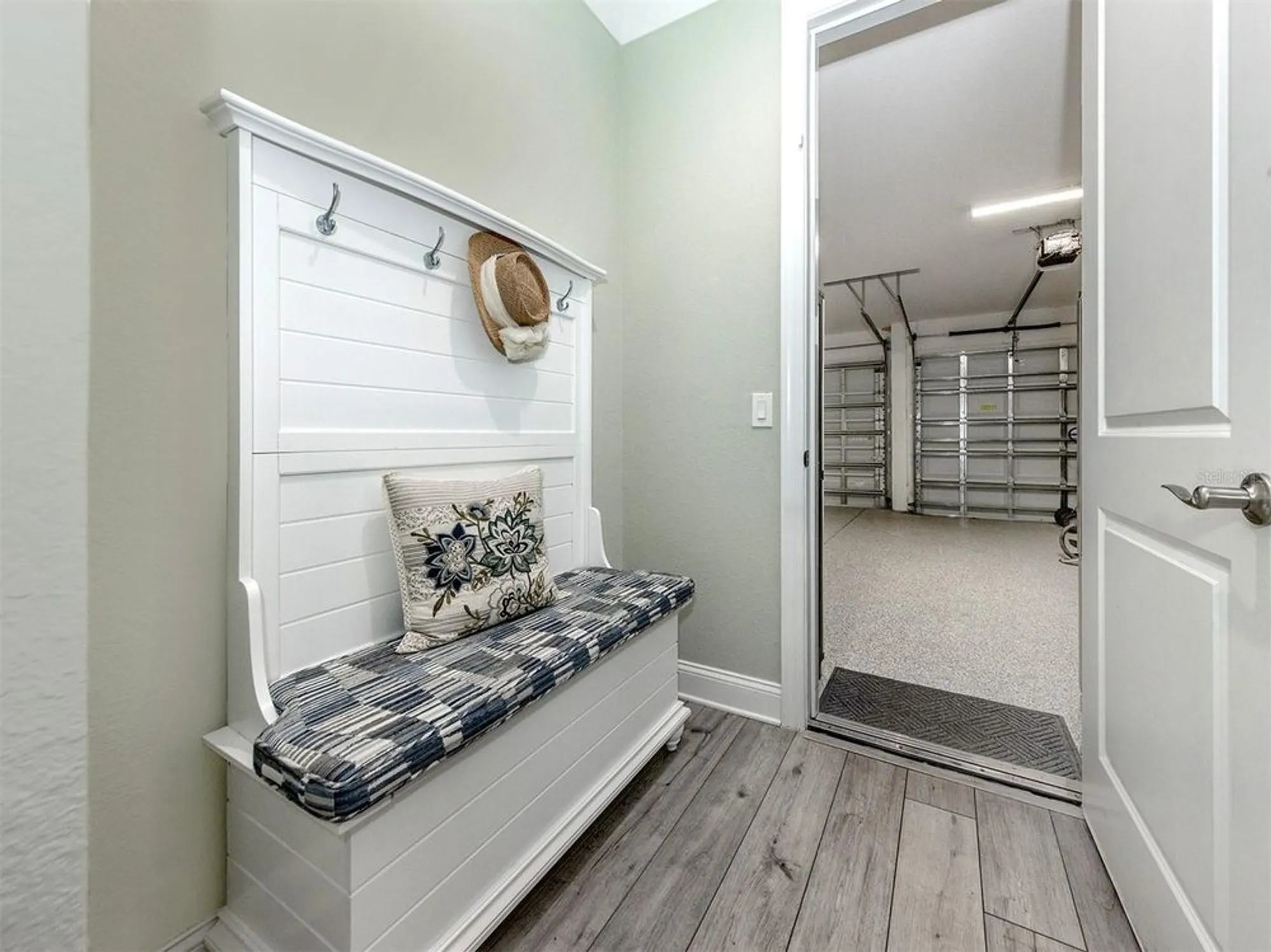 Property Slideshow image 27 of 78 | 592 mistiflower cir, Nokomis, FL, 34275