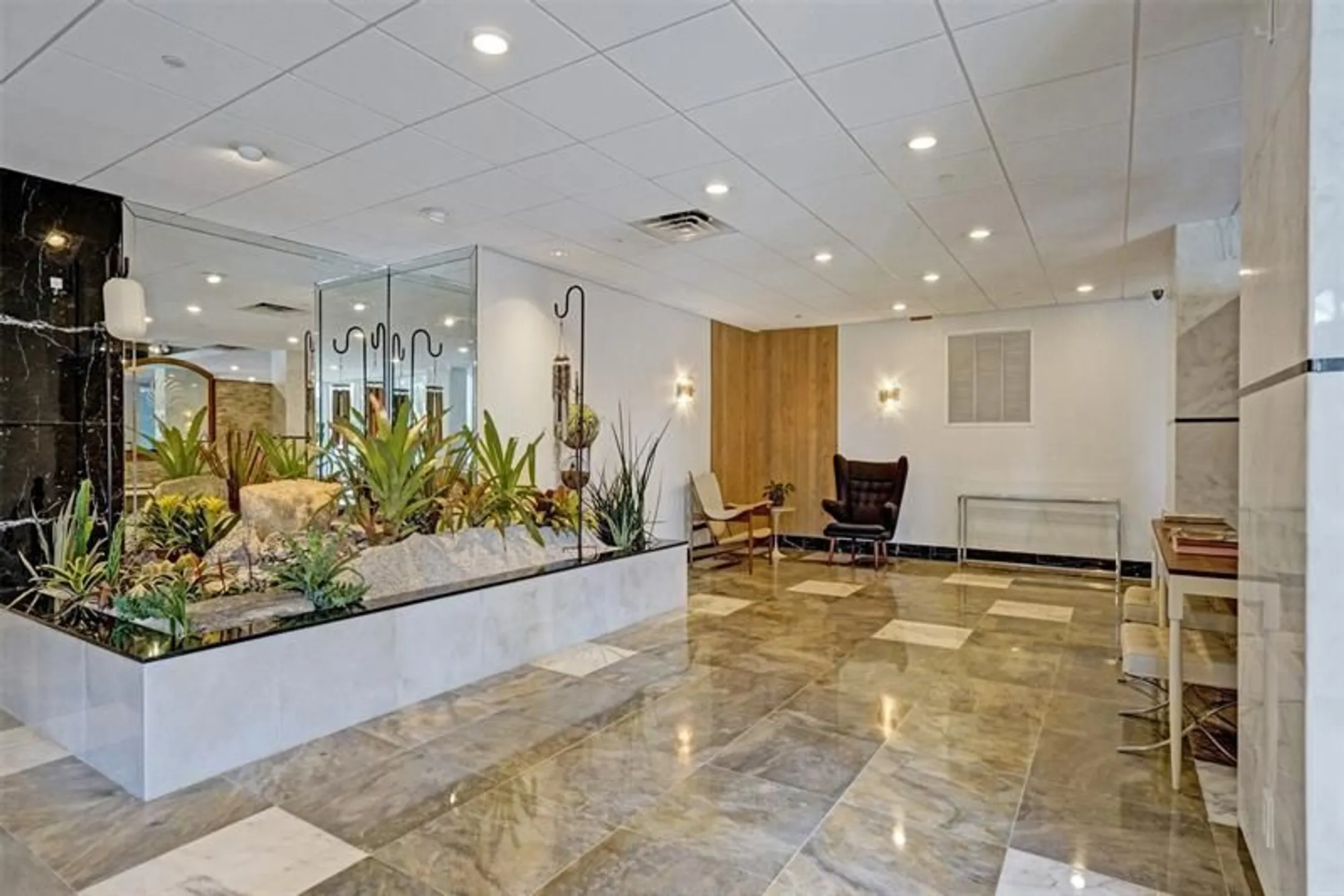 Property Slideshow image 33 of 40 | 3333 ne 34th st apt 811, Fort Lauderdale, FL, 33308