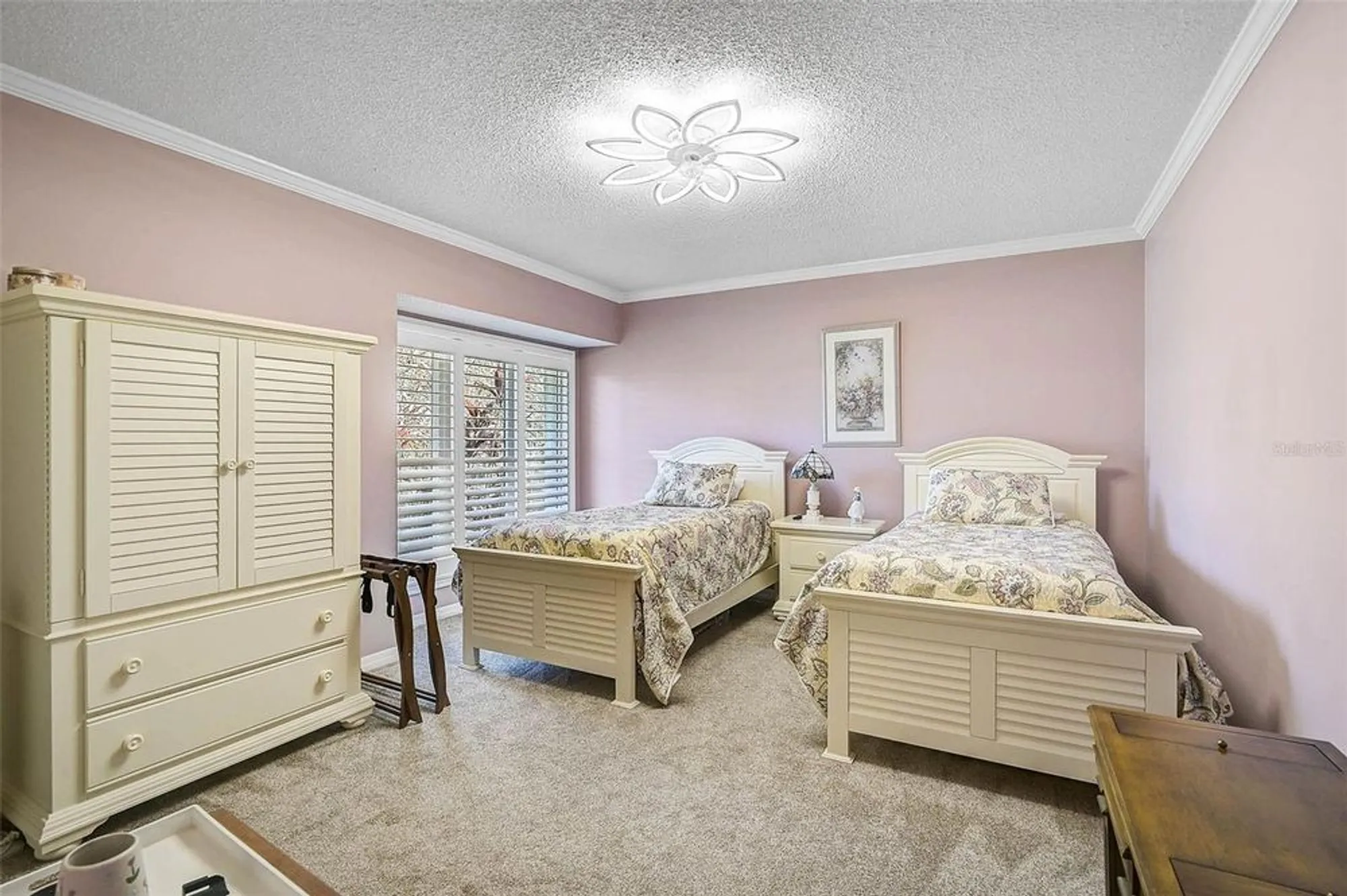 Property Slideshow image 14 of 61 | 3890 wilshire cir 27, Sarasota, FL, 34238