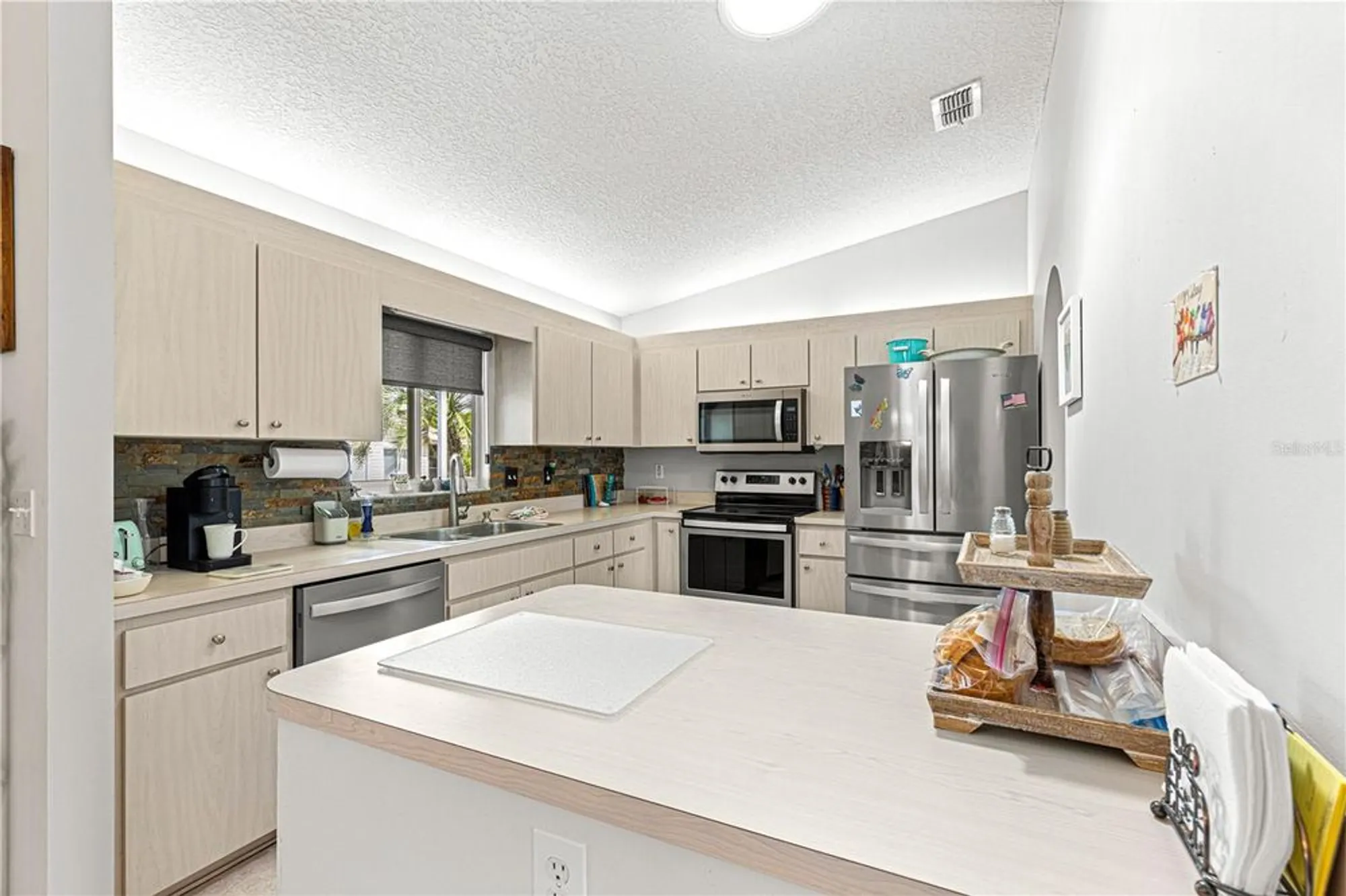 Property Slideshow image 27 of 43 | 9645 se 173rd pl, Summerfield, FL, 34491