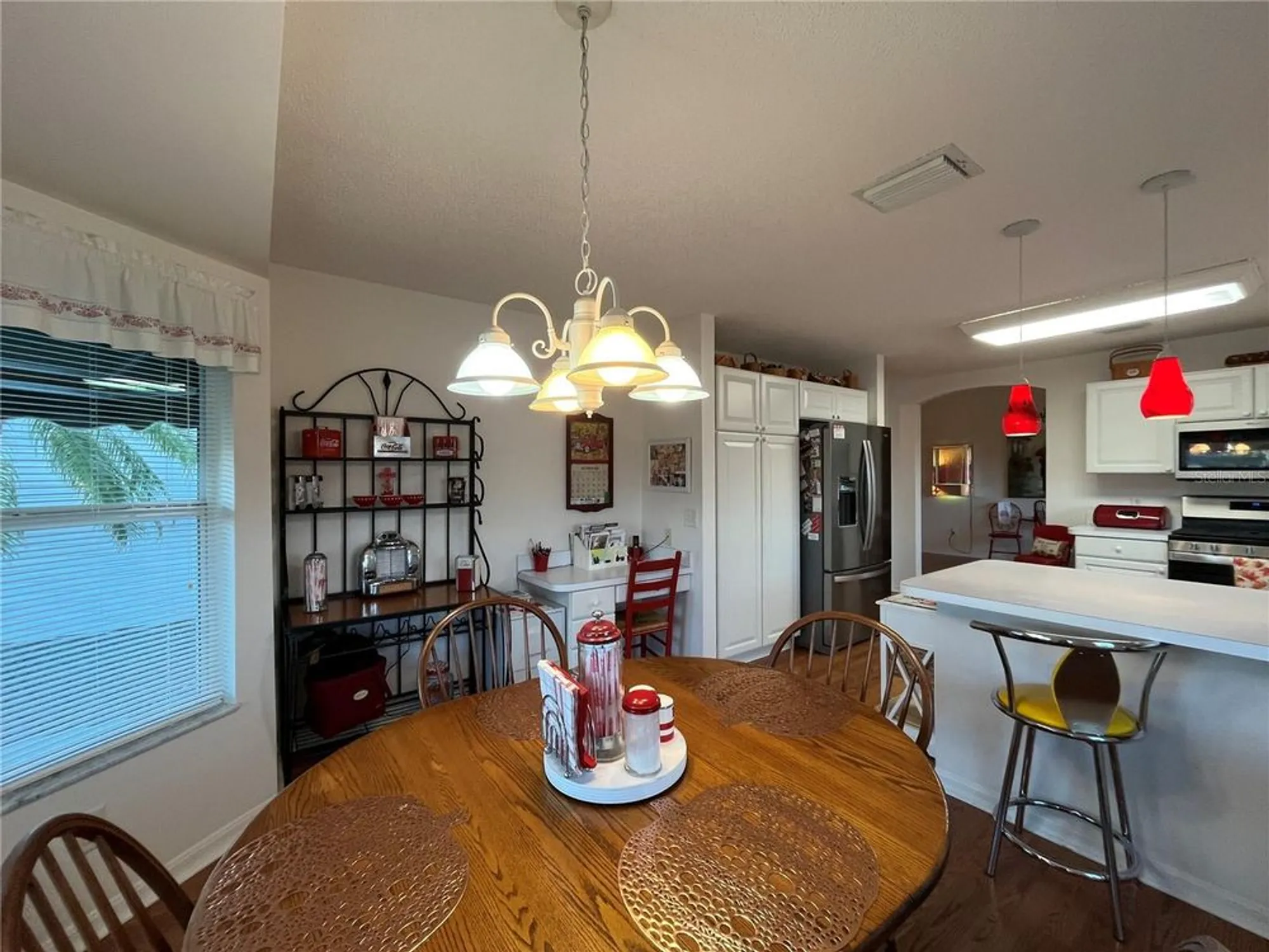 Property Slideshow image 10 of 63 | 17602 se 82nd woodlawn ave, The Villages, FL, 32162