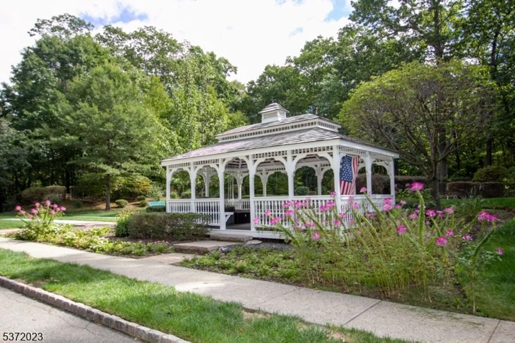 Property Slideshow image 27 of 34 | 1111 clinton ln # 111, Rockaway Boro, NJ, 07866