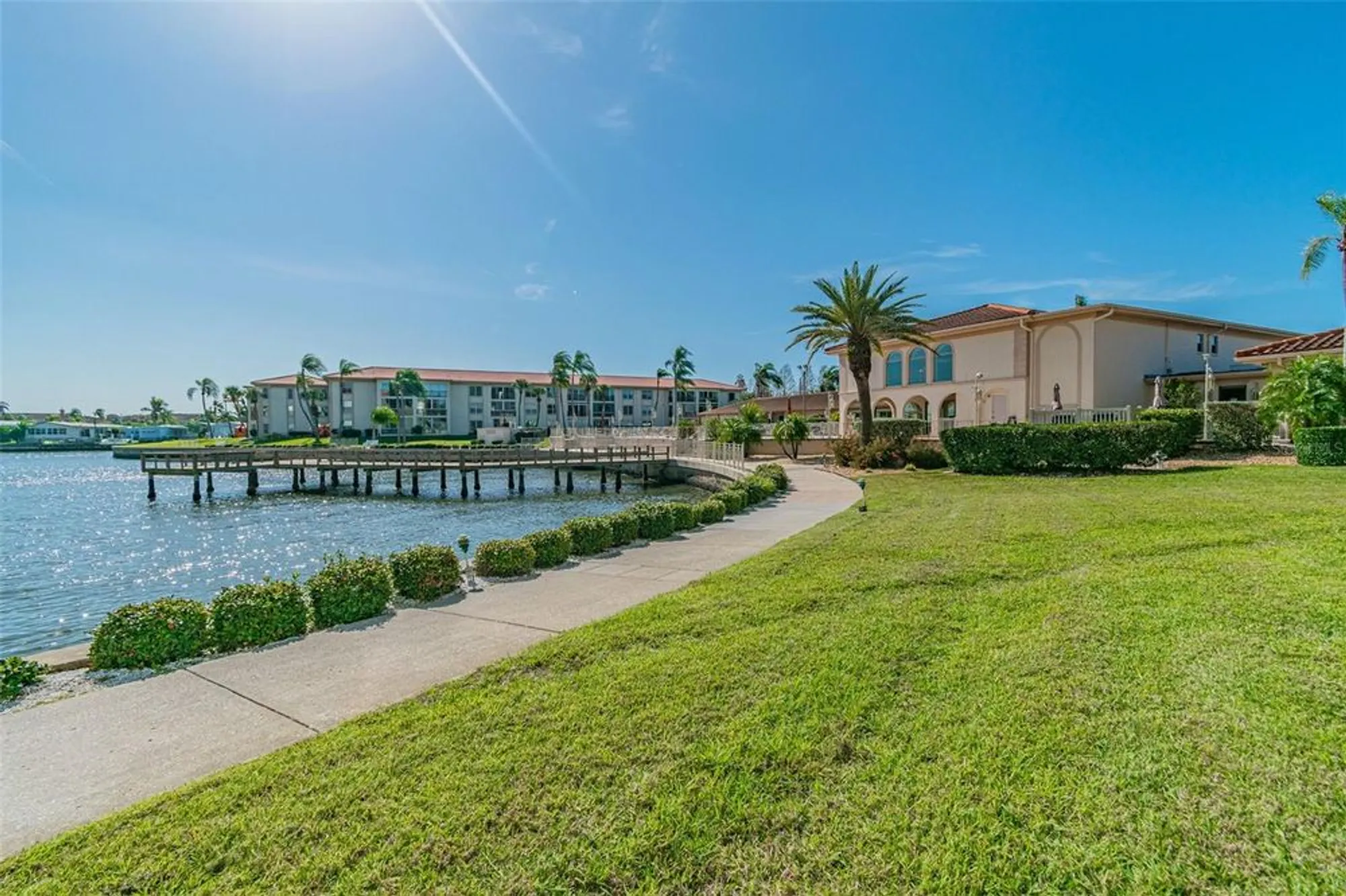Property Slideshow image 31 of 40 | 19029 us highway 19 n apt 27a, Clearwater, FL, 33764