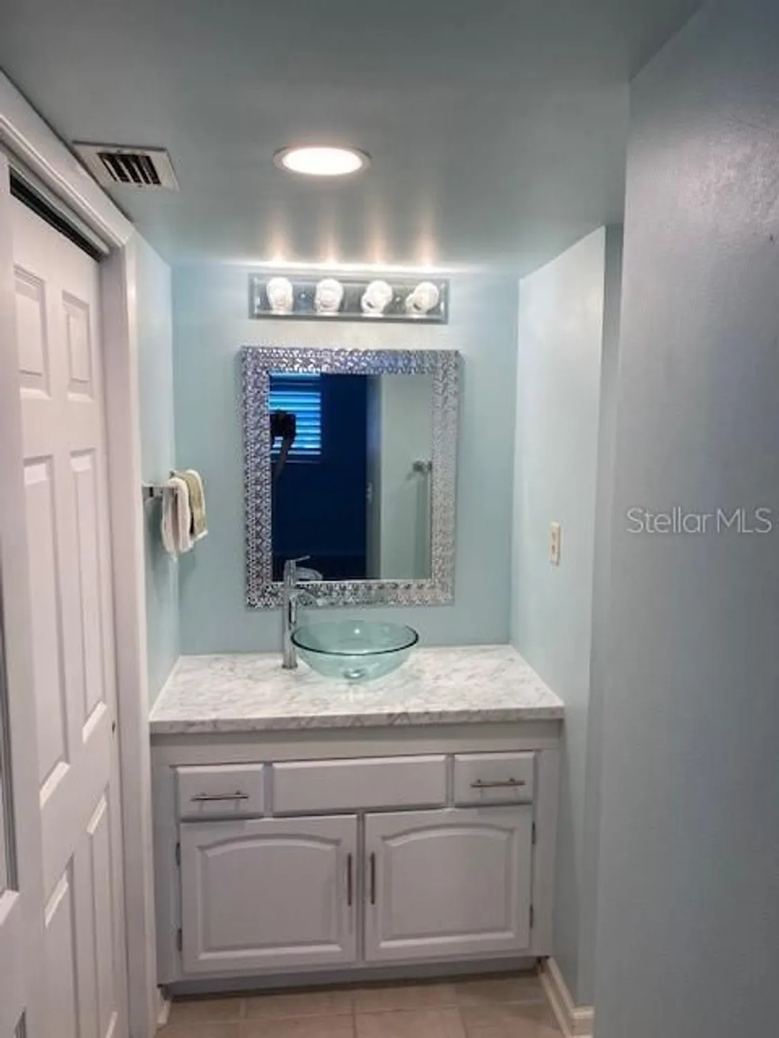 Property Slideshow image 19 of 33 | 1 boca ciega point blvd apt 213, St Petersburg, FL, 33708