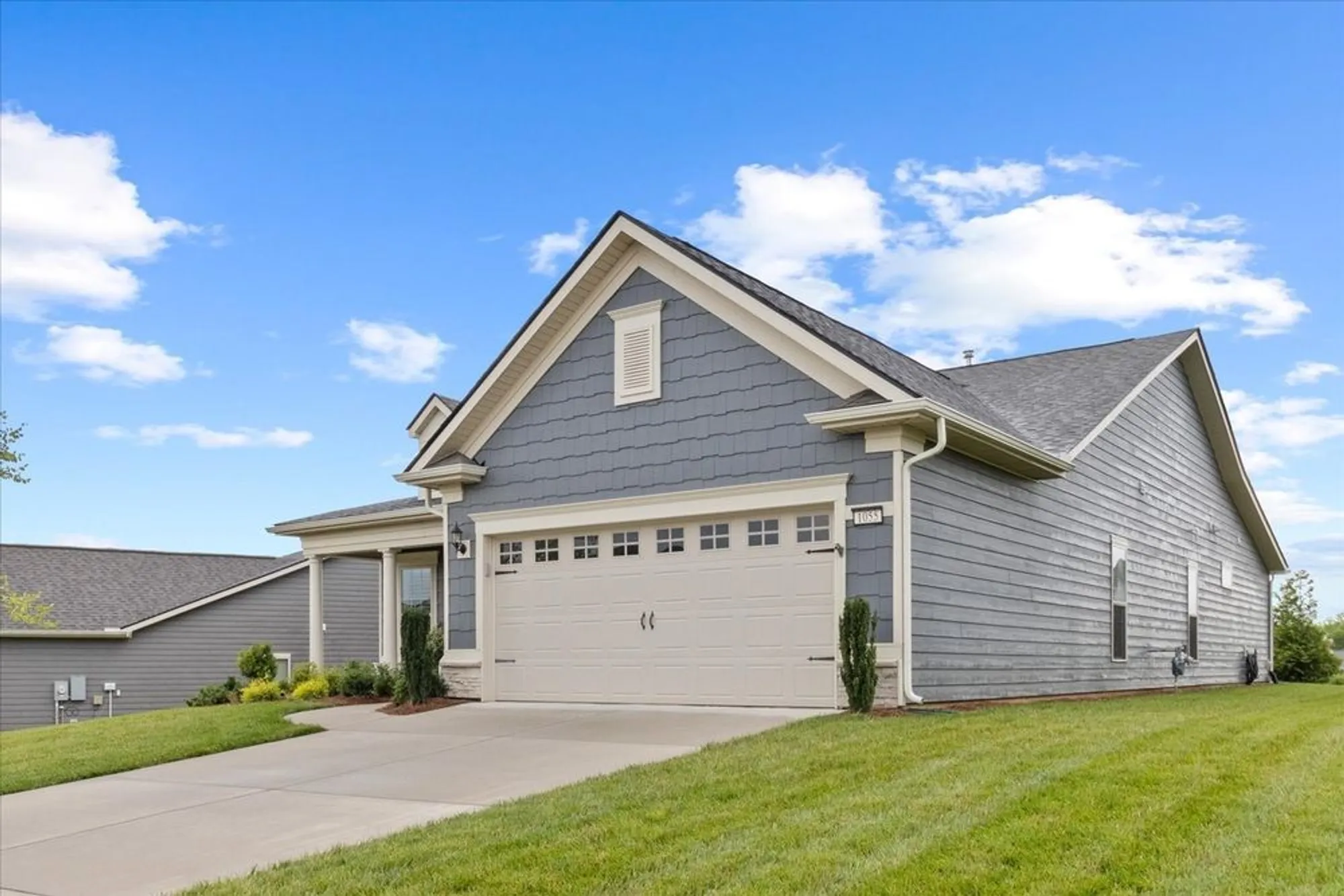 Property Slideshow image 4 of 48 | 1055 sumner grv, Spring Hill, TN, 37174