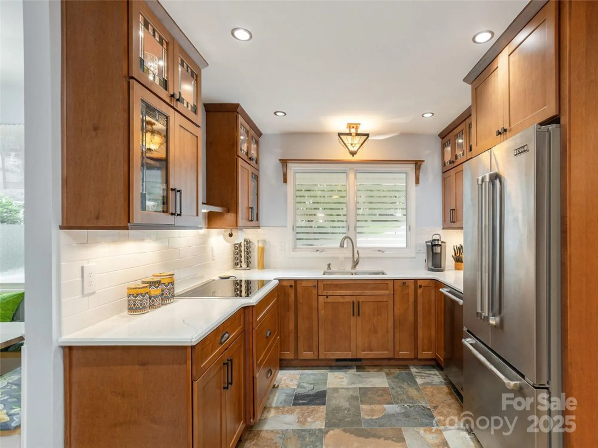 Property Slideshow image 20 of 48 | 210 black oak ln, Hendersonville, NC, 28791