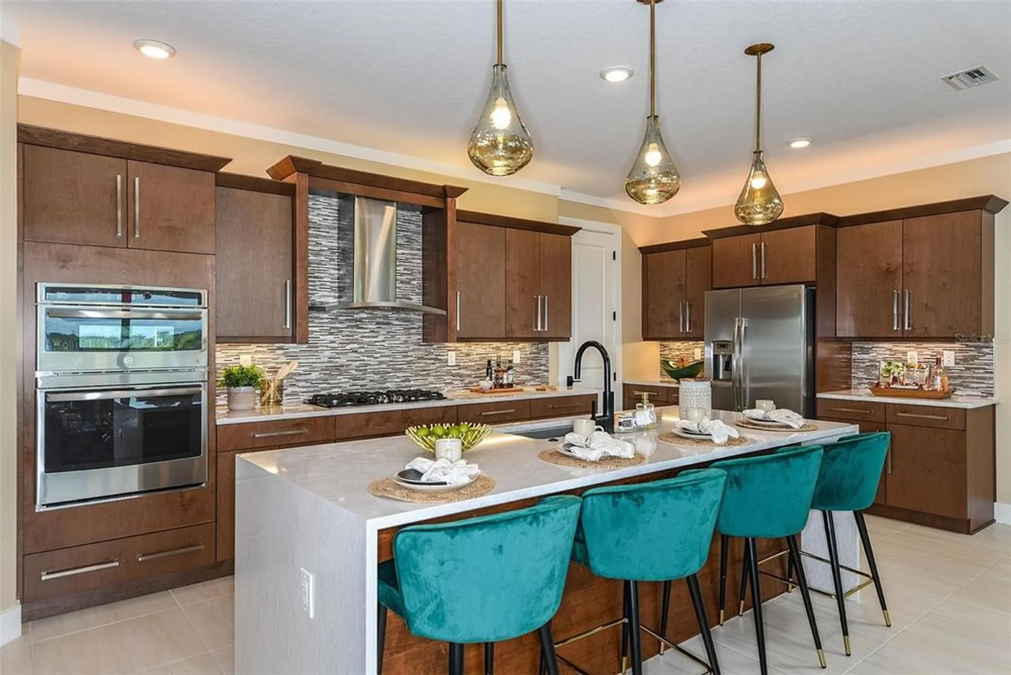 Property Slideshow image 13 of 77 | 18123 cresswind ter, Lakewood Ranch, FL, 34211