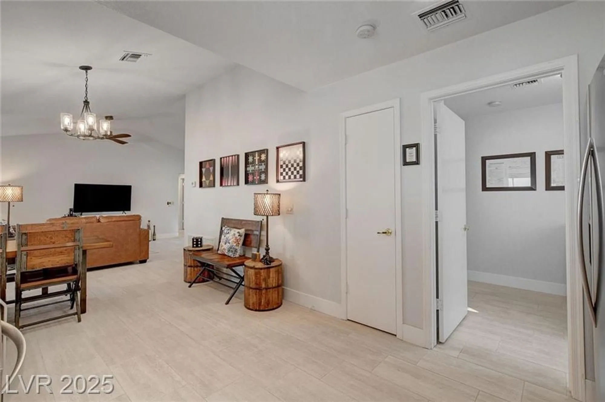 Property Slideshow image 21 of 42 | 9037 grayling dr, Las Vegas, NV, 89134