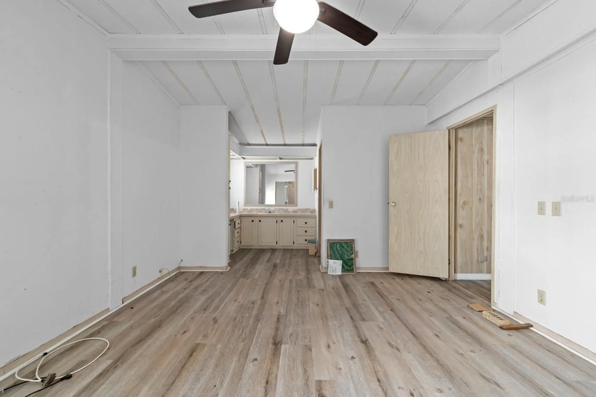 Property Slideshow image 13 of 28 | 5082 fox cliff dr, Lakeland, FL, 33810