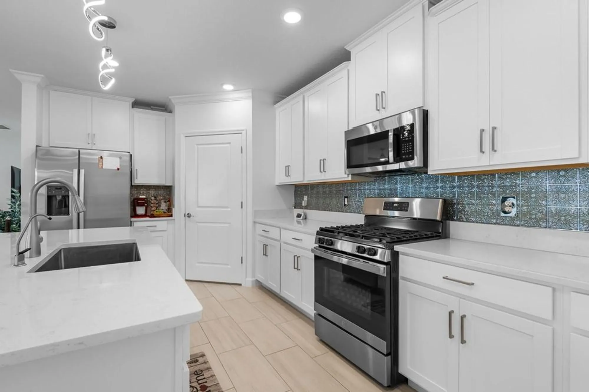 Property Slideshow image 8 of 38 | 17222 holly well ave, Wimauma, FL, 33598