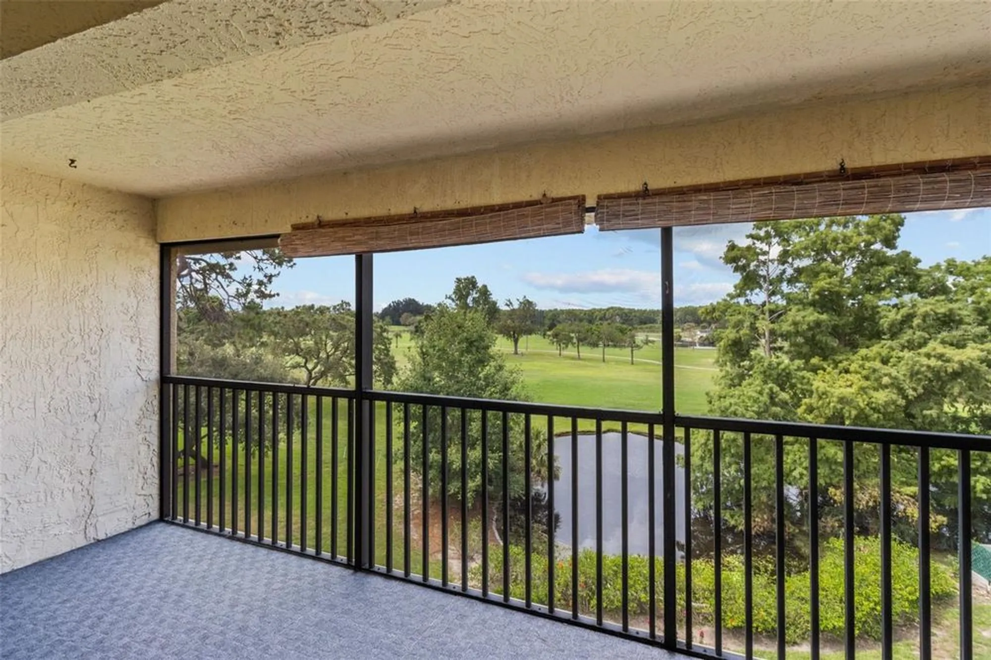 Property Slideshow image 27 of 37 | 1933 golfview dr # 1933, Tarpon Springs, FL, 34689