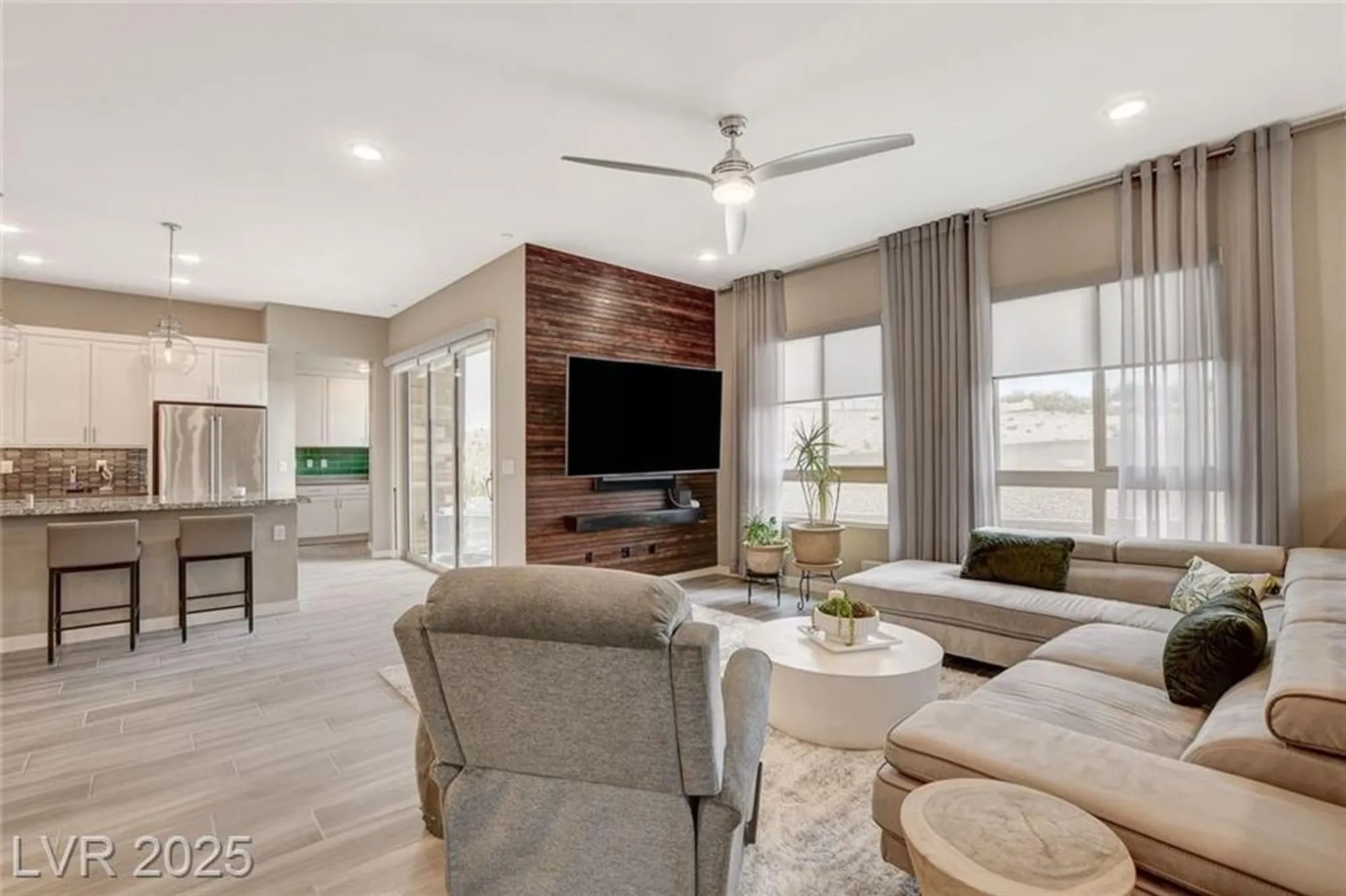 Property Slideshow image 15 of 57 | 4336 guava ct n/a, Las Vegas, NV, 89135